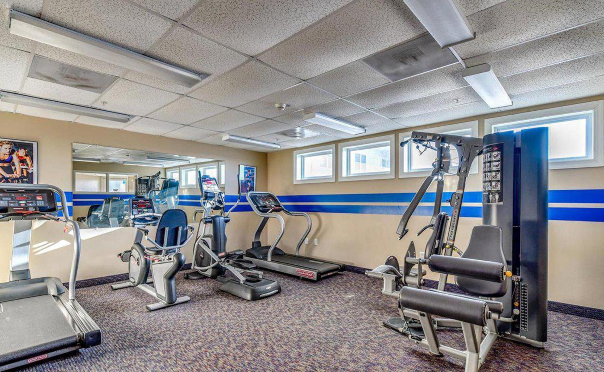 Apartment Belmont Towers 410