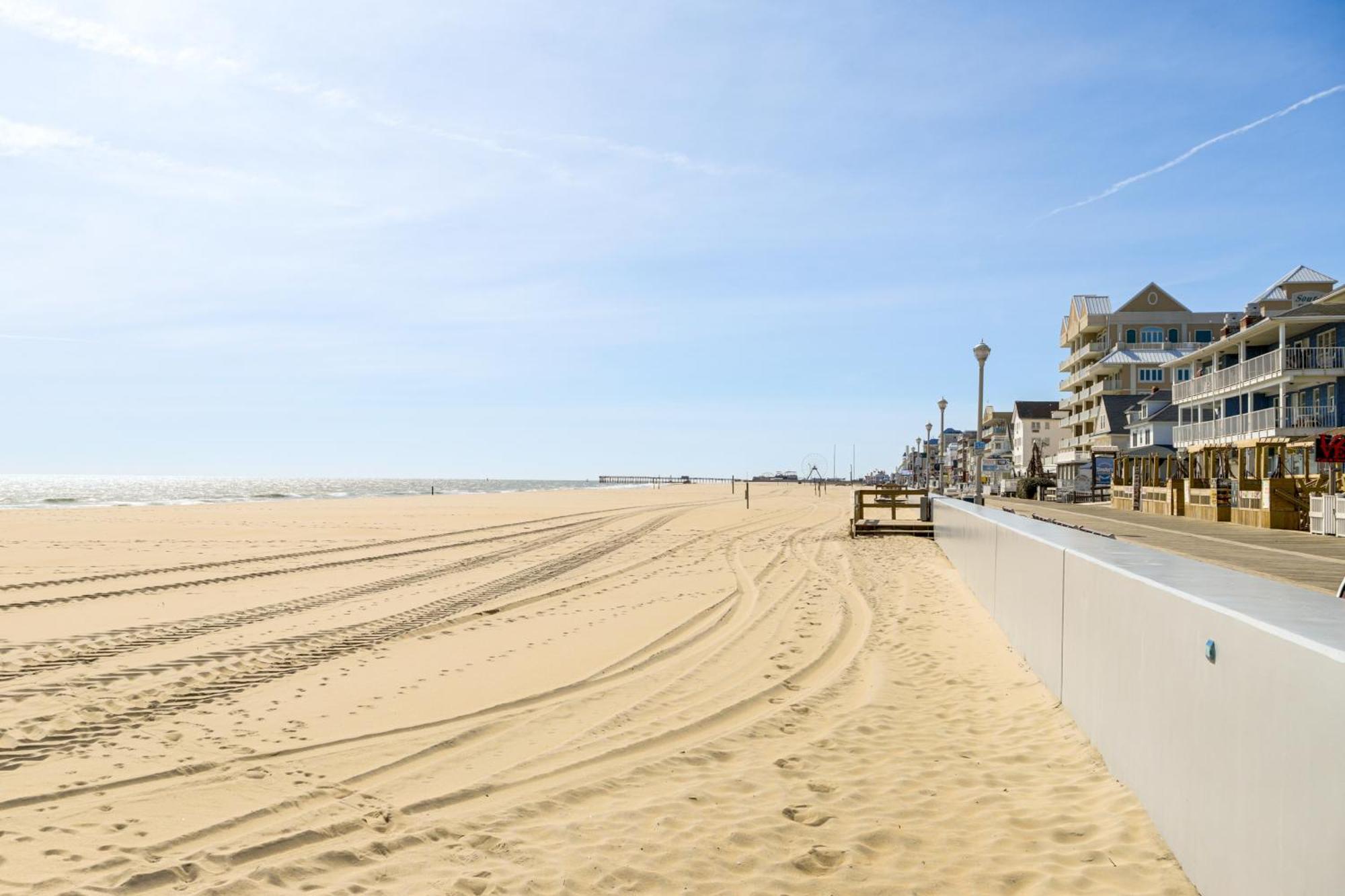 Ocean Steps To Boardwalk! * Ocean City