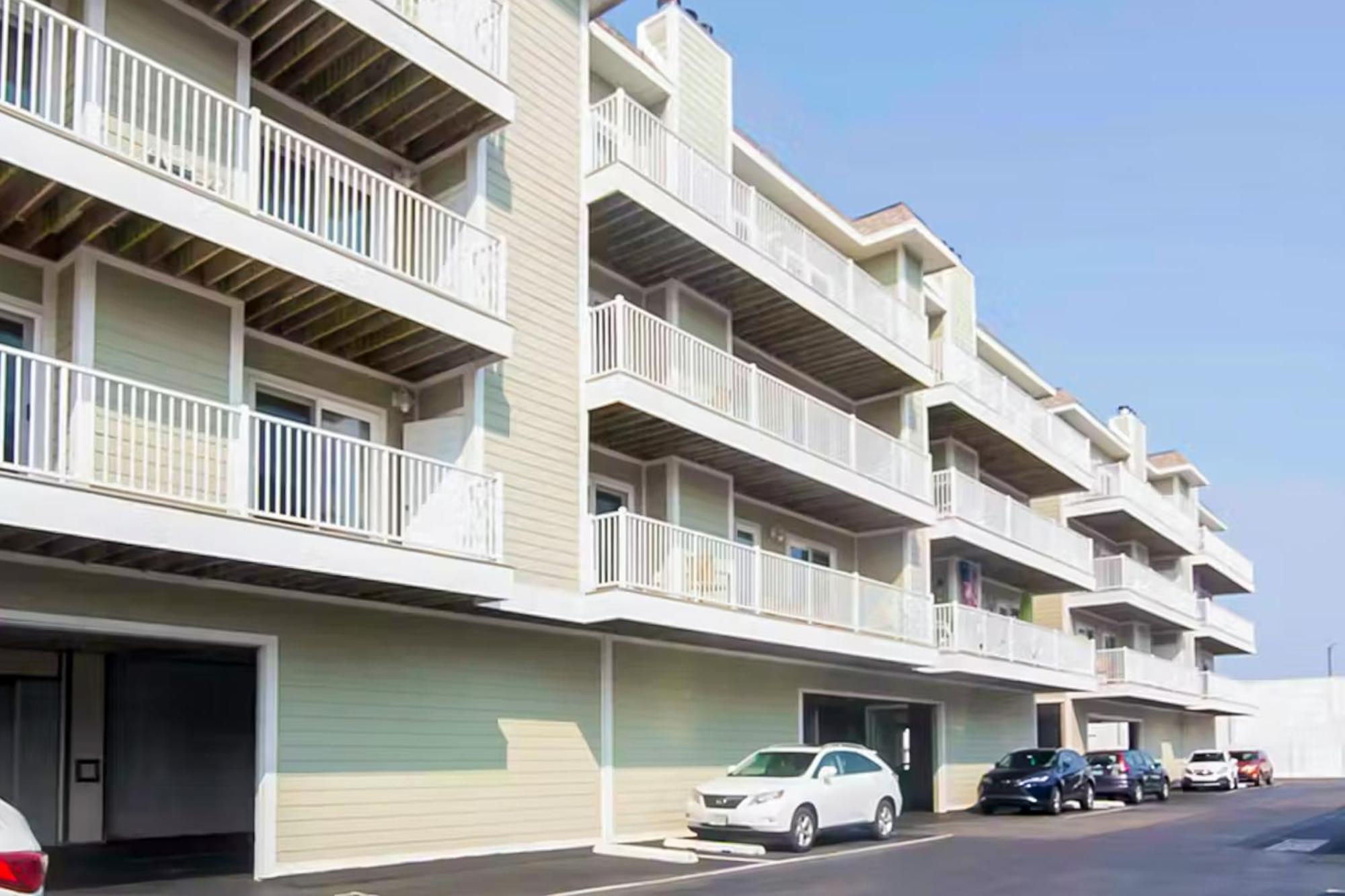 Apartment Lucayan 18