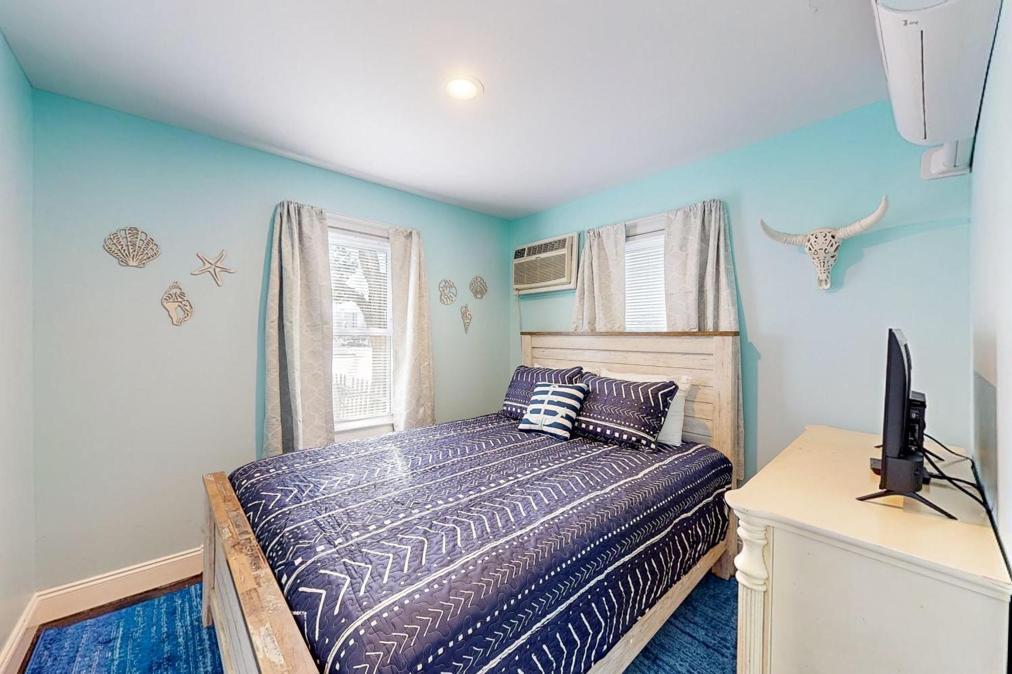 Parrot Bay 25 * Ocean City