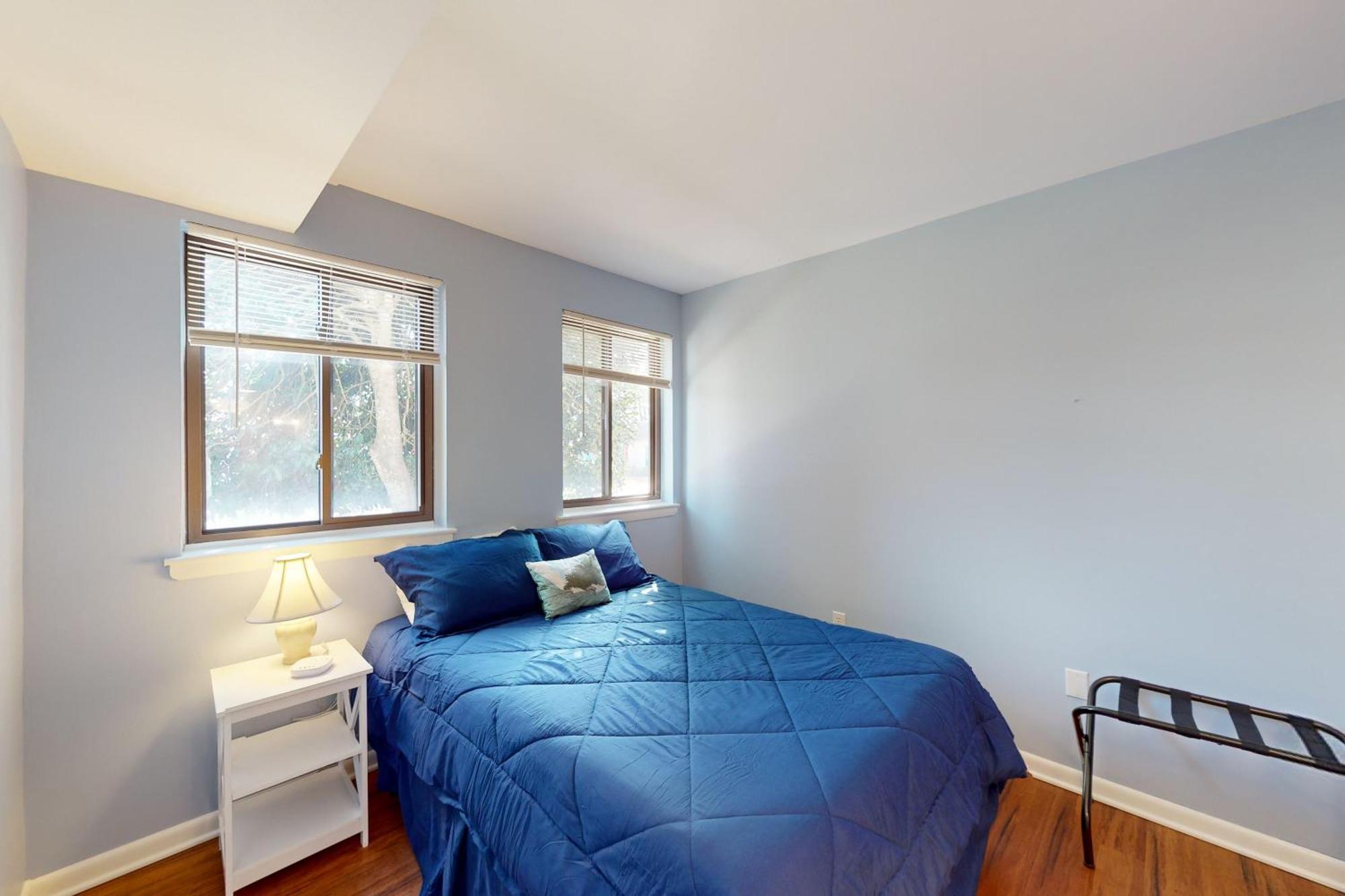 Tiburon 1b Apartment