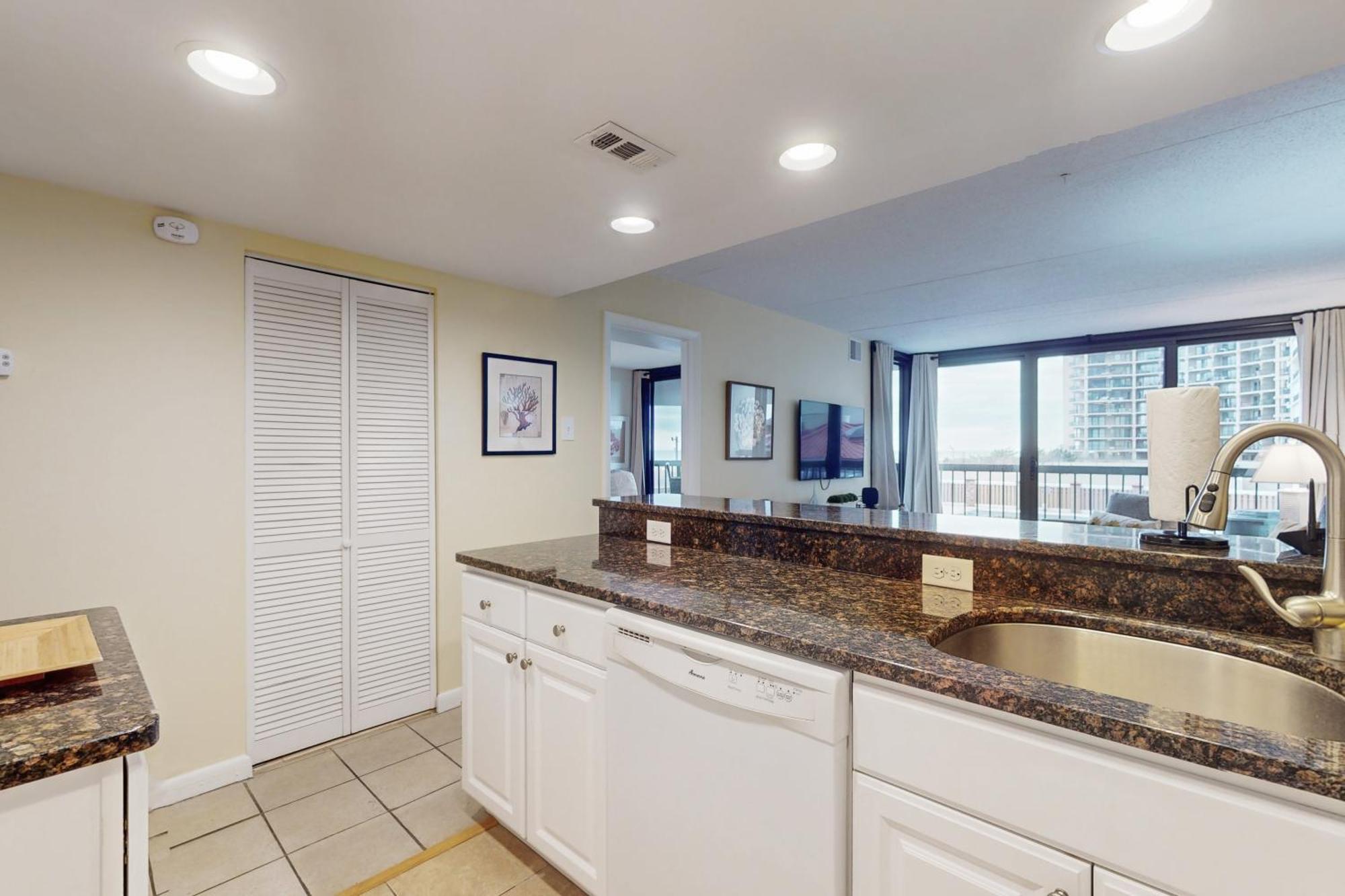 Apartment Sea Watch 111 *