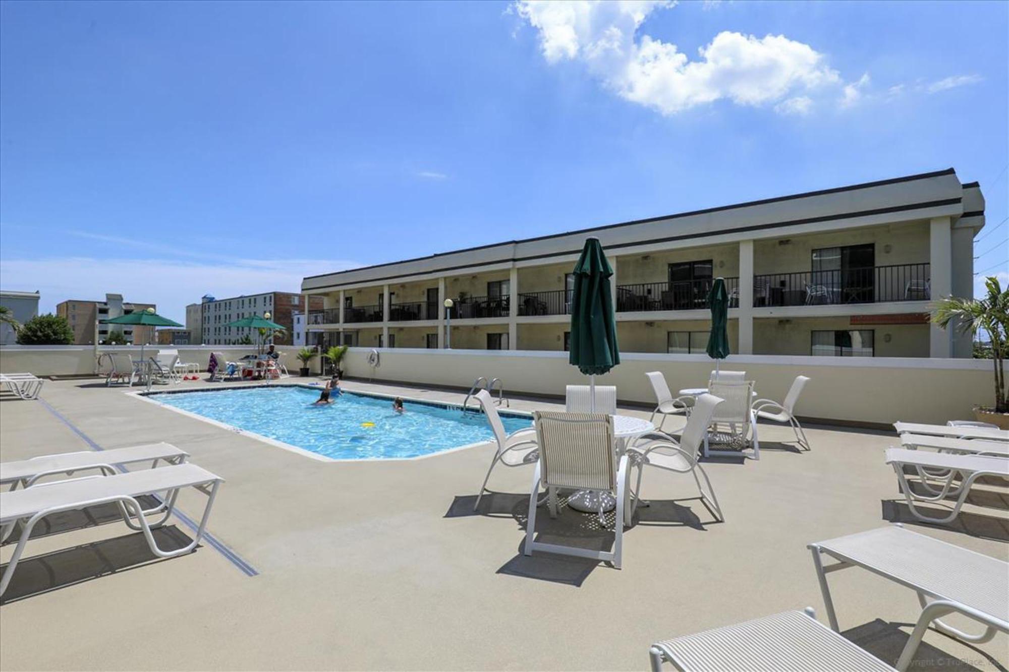 Outrigger 105 Apartment *