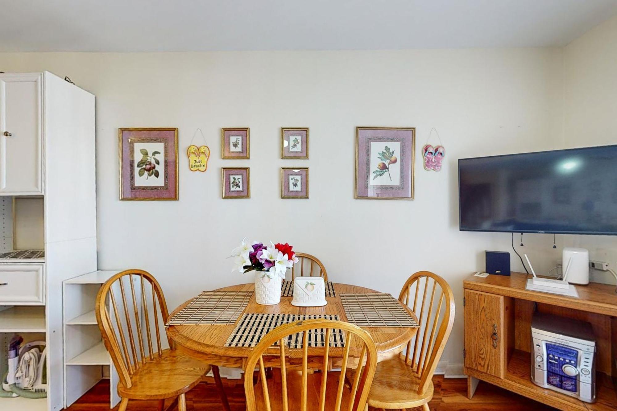 Jamaica Place 107