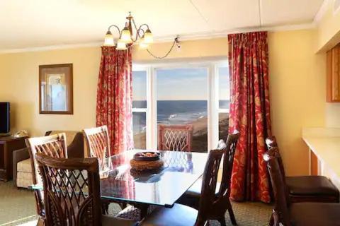 Sandpiper Dunes Oceanfront 3 Bedrooms Ocean City