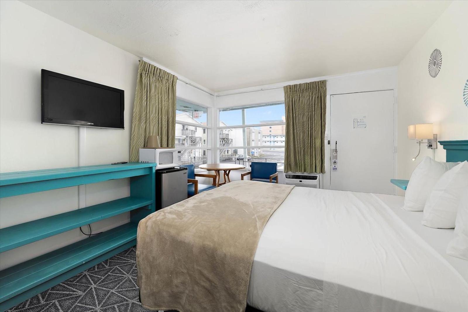 Eden Roc Hotel 3*
