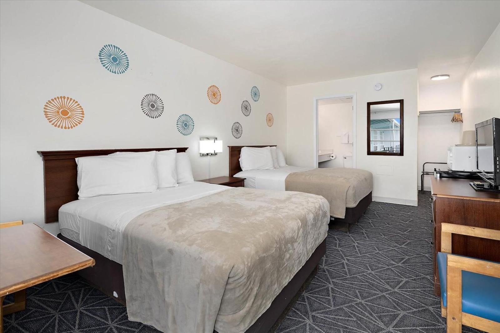Eden Roc Hotel