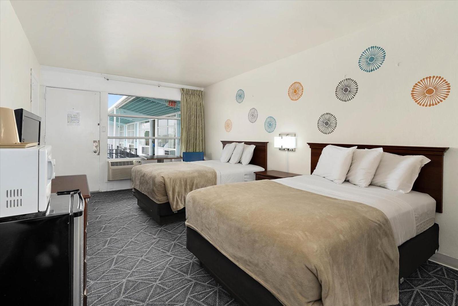 Hotel Eden Roc 3*