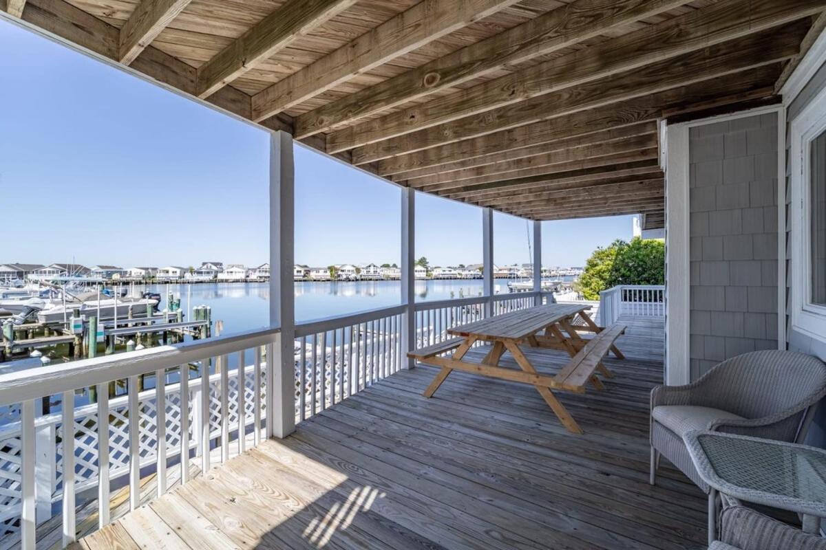 Holiday home Luxury Waterfront Dock Game Sunset Views Ocean City