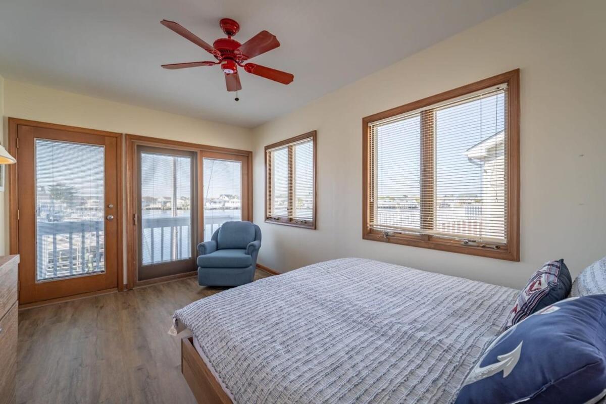 Holiday home Luxury Waterfront Dock Game Sunset Views Ocean City
