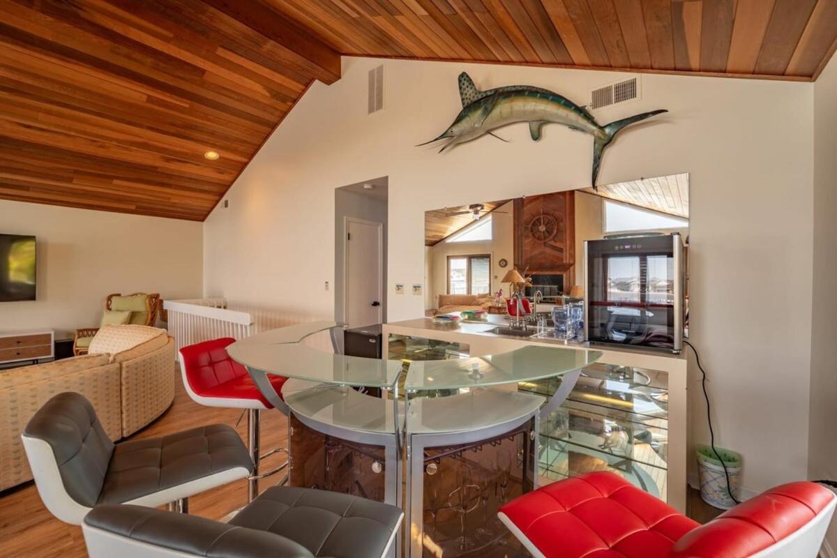 Luxury Waterfront Dock Game Sunset Views Holiday home