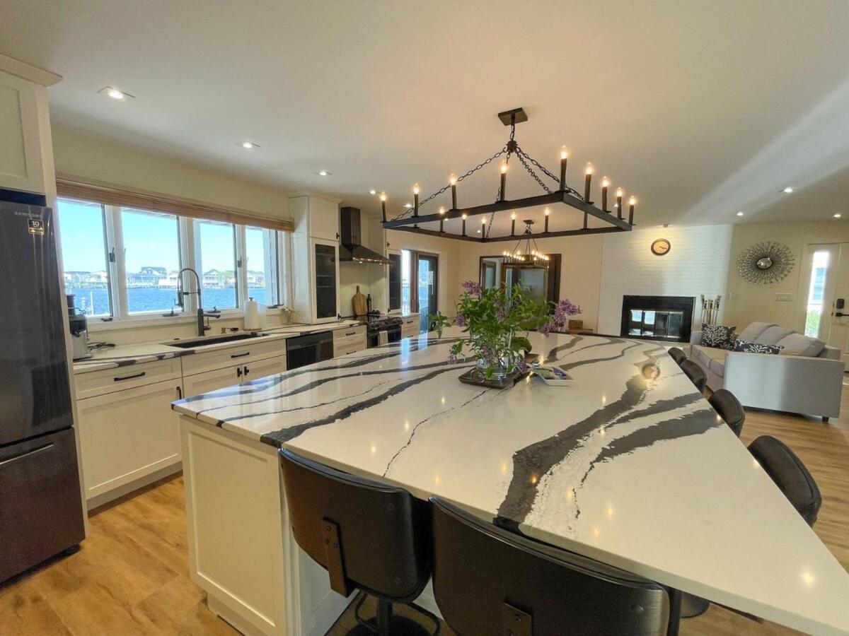 Luxury Waterfront Dock Game Sunset Views Ocean City