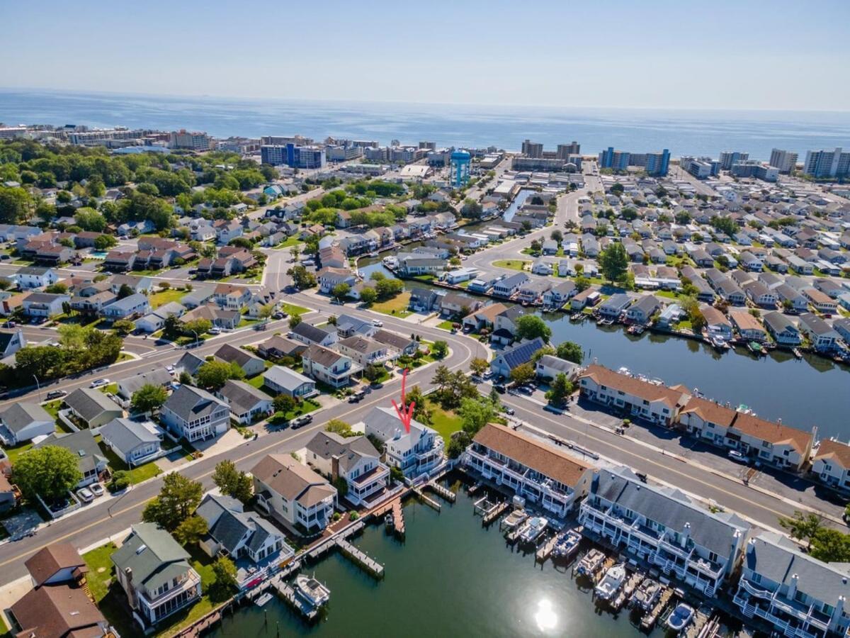 Luxury Waterfront Dock Game Sunset Views Holiday home