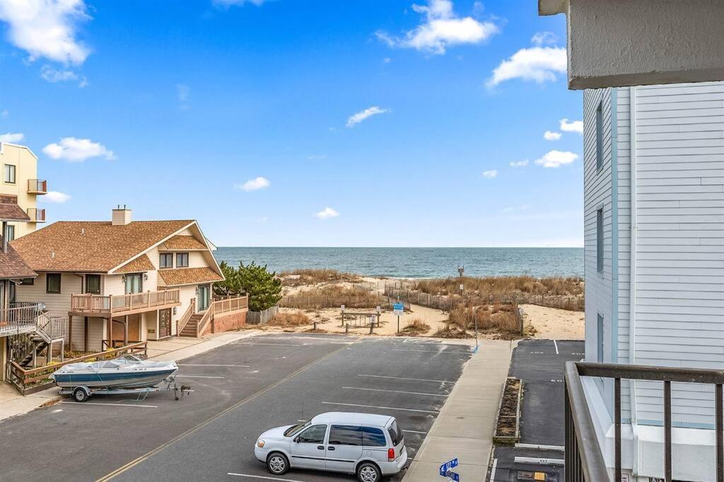 Exquisite Ocean View With Pool Holiday home