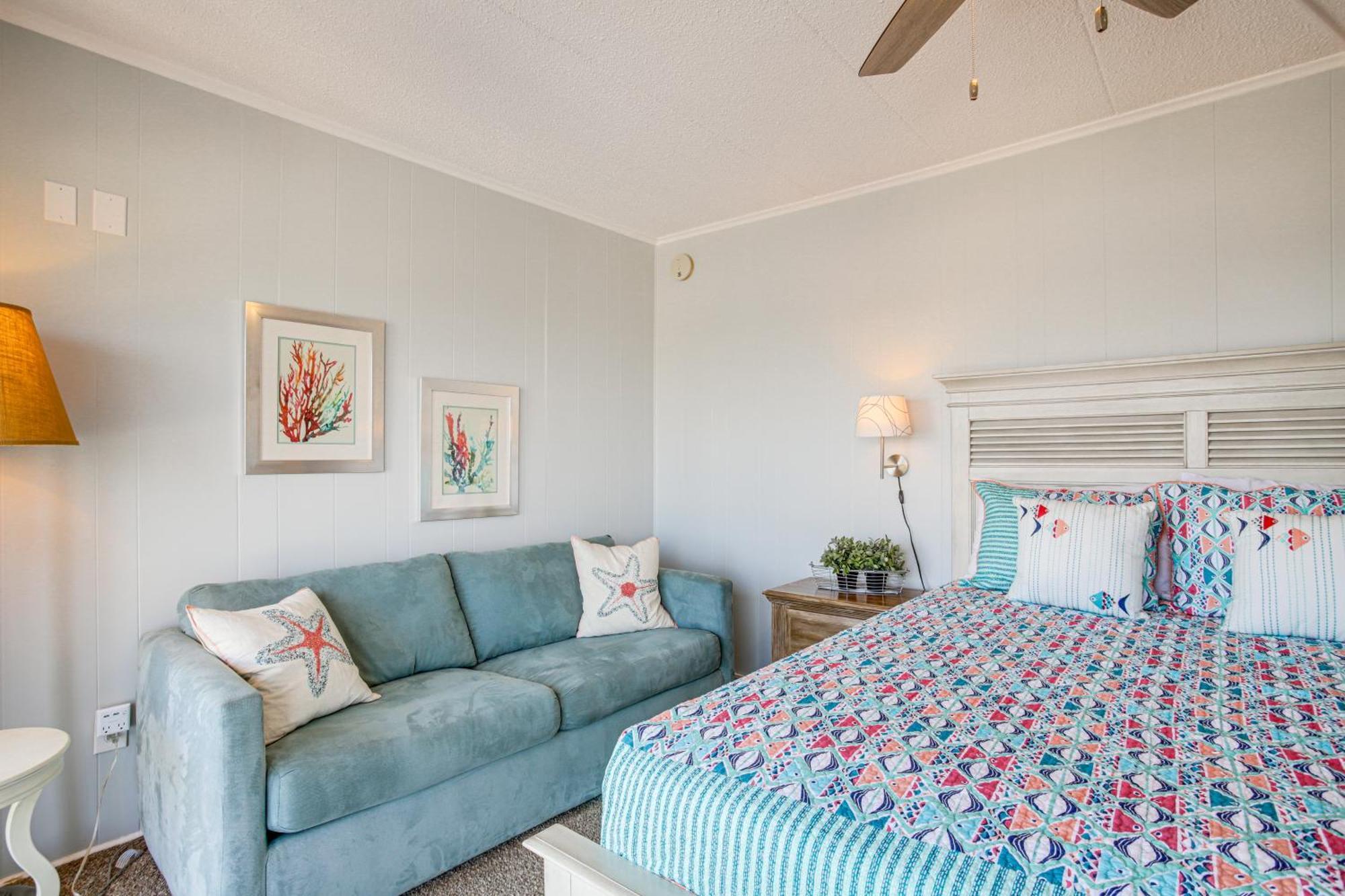 Ocean With Heated Pool And Beachfront View! Apartment *