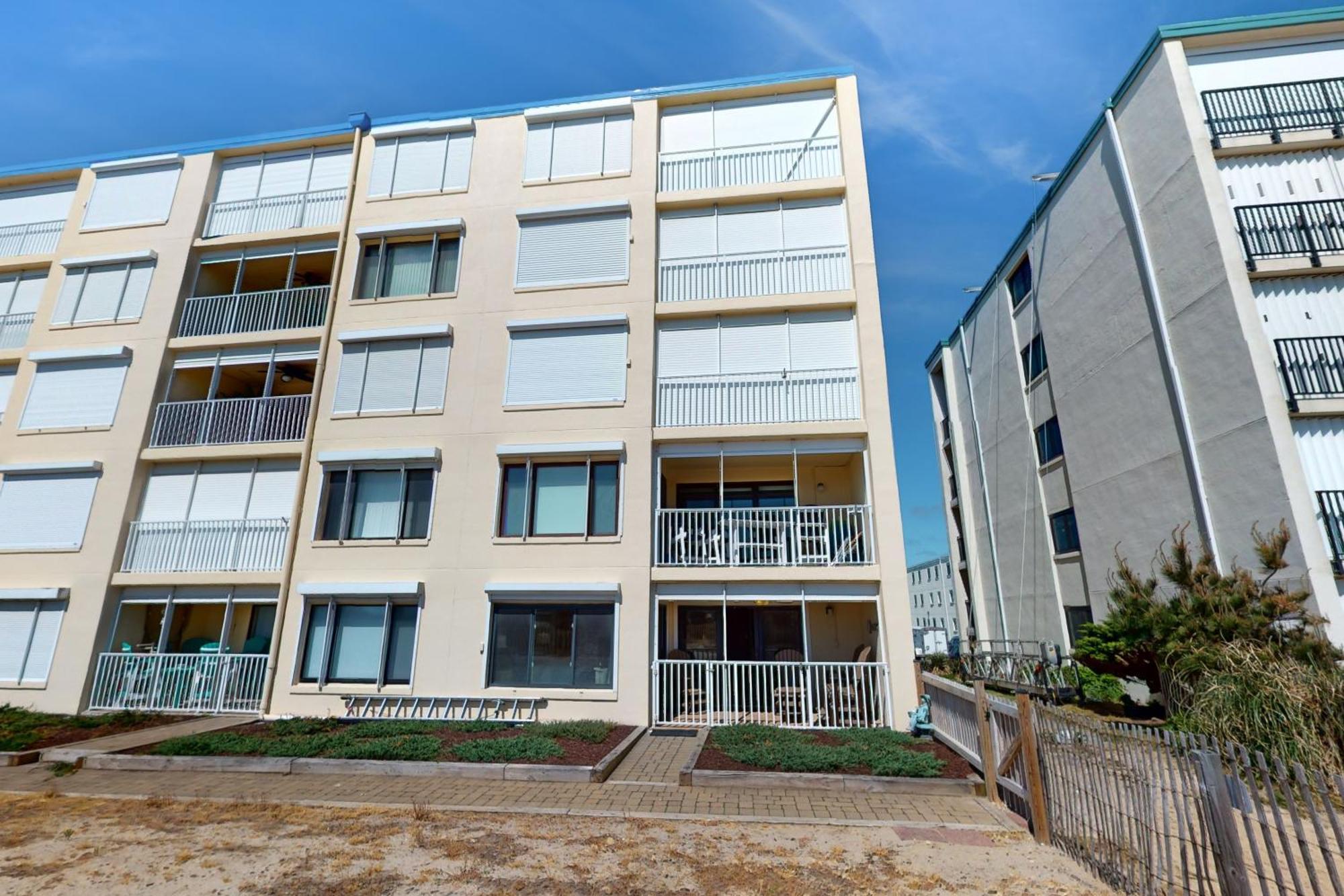 Anchors Aweigh Apartment *