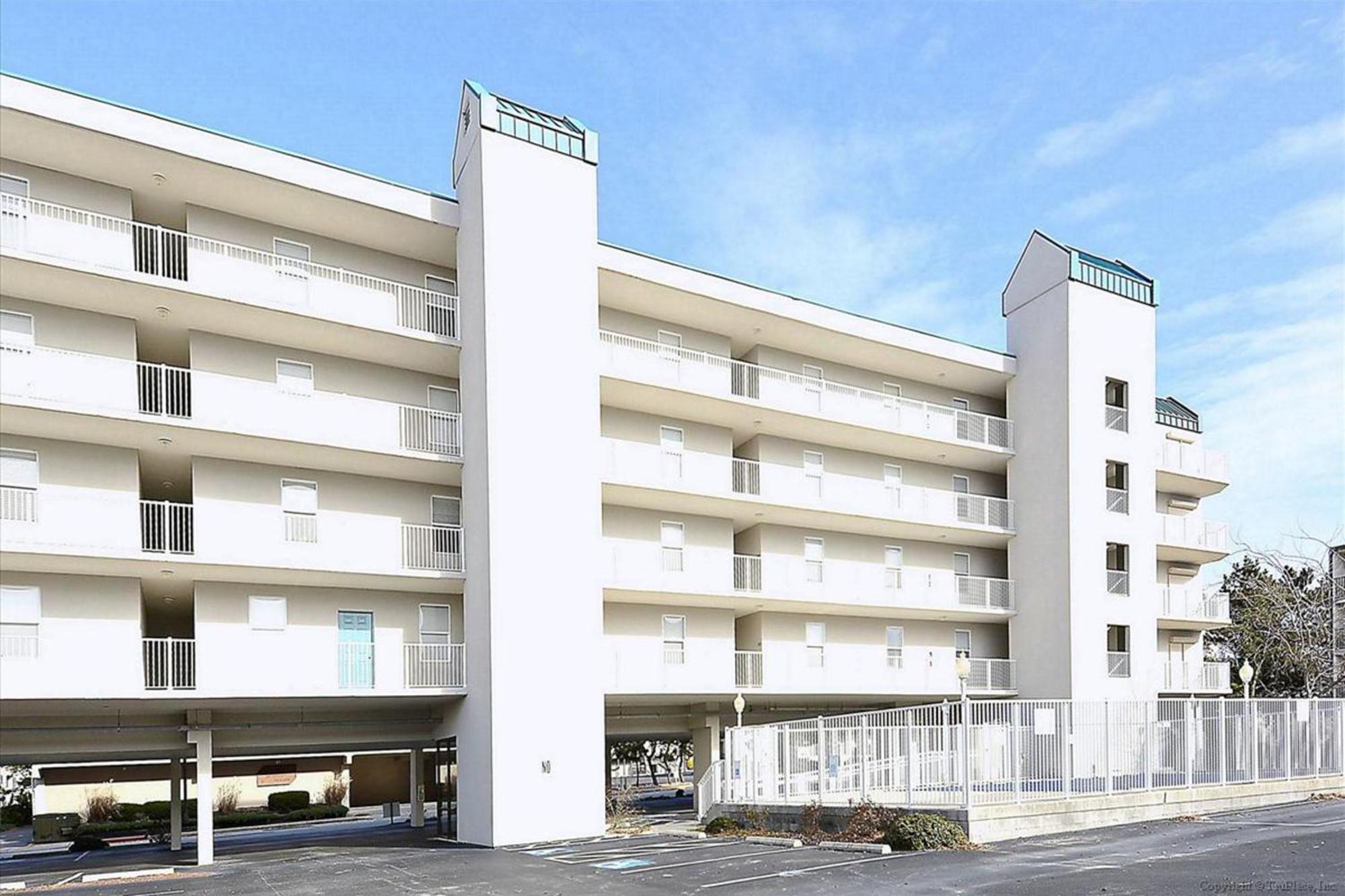 Ocean Dunes Apartment *