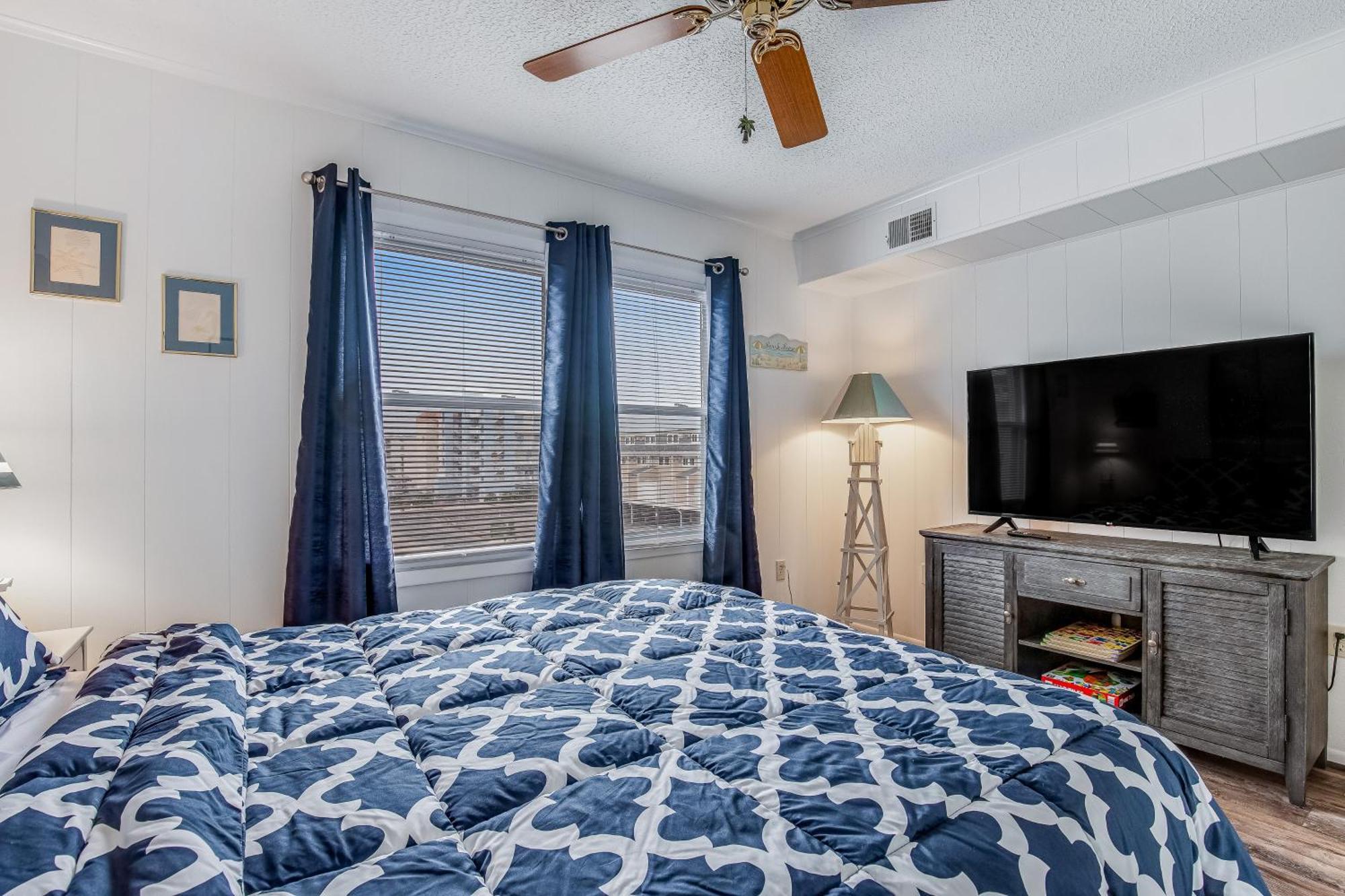 Sea Lofts Apartment