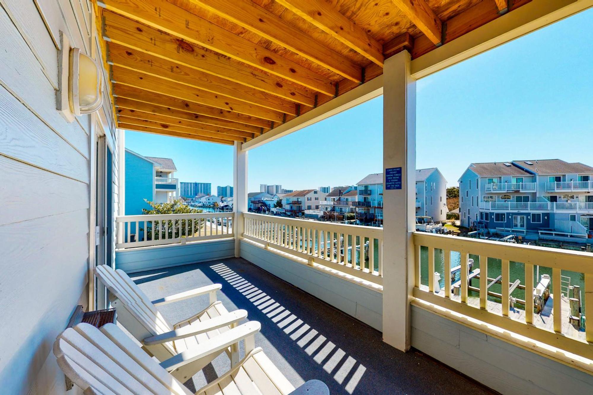 Baywatch Iii Apartment