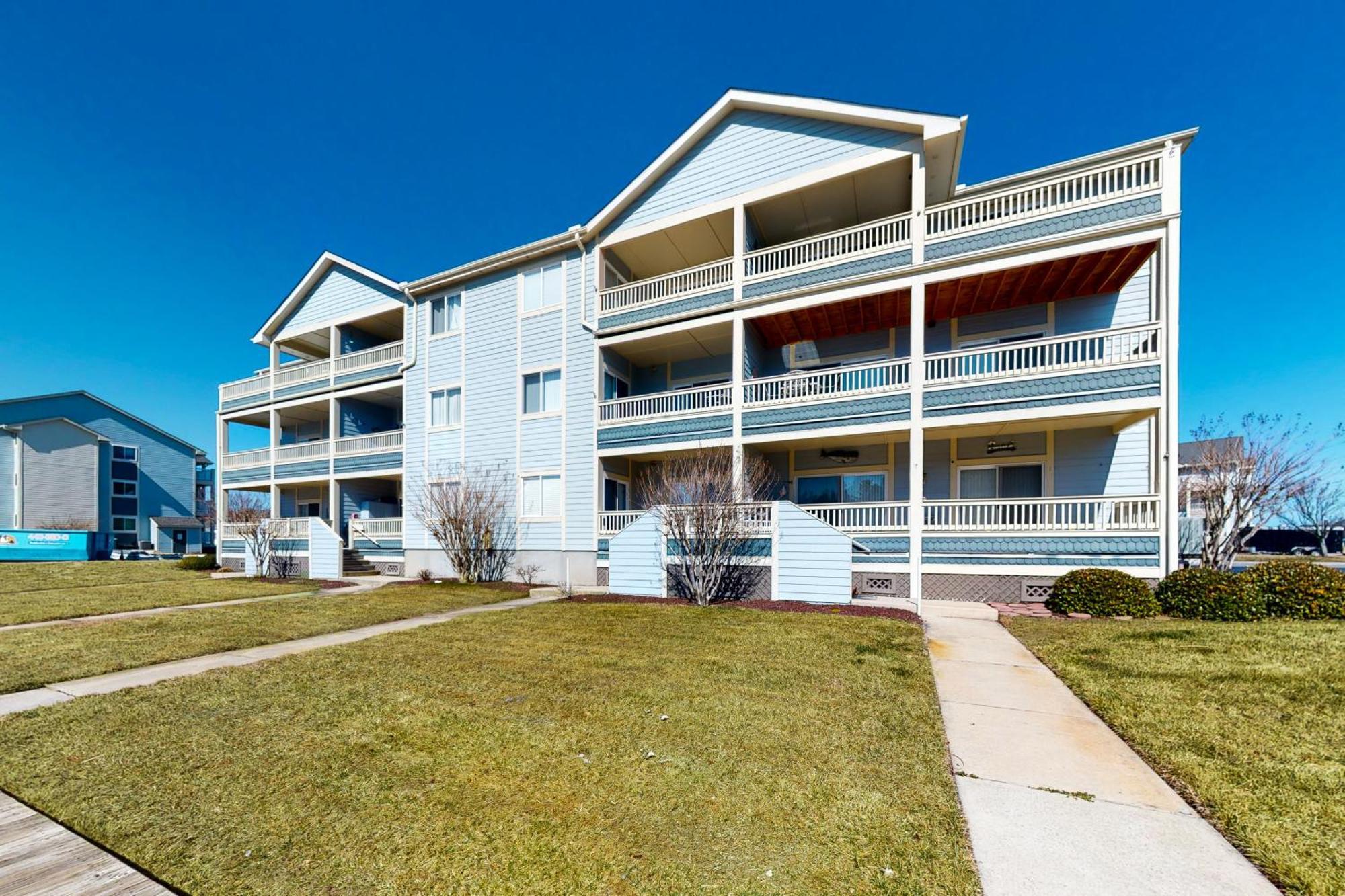 Baywatch Iii Apartment