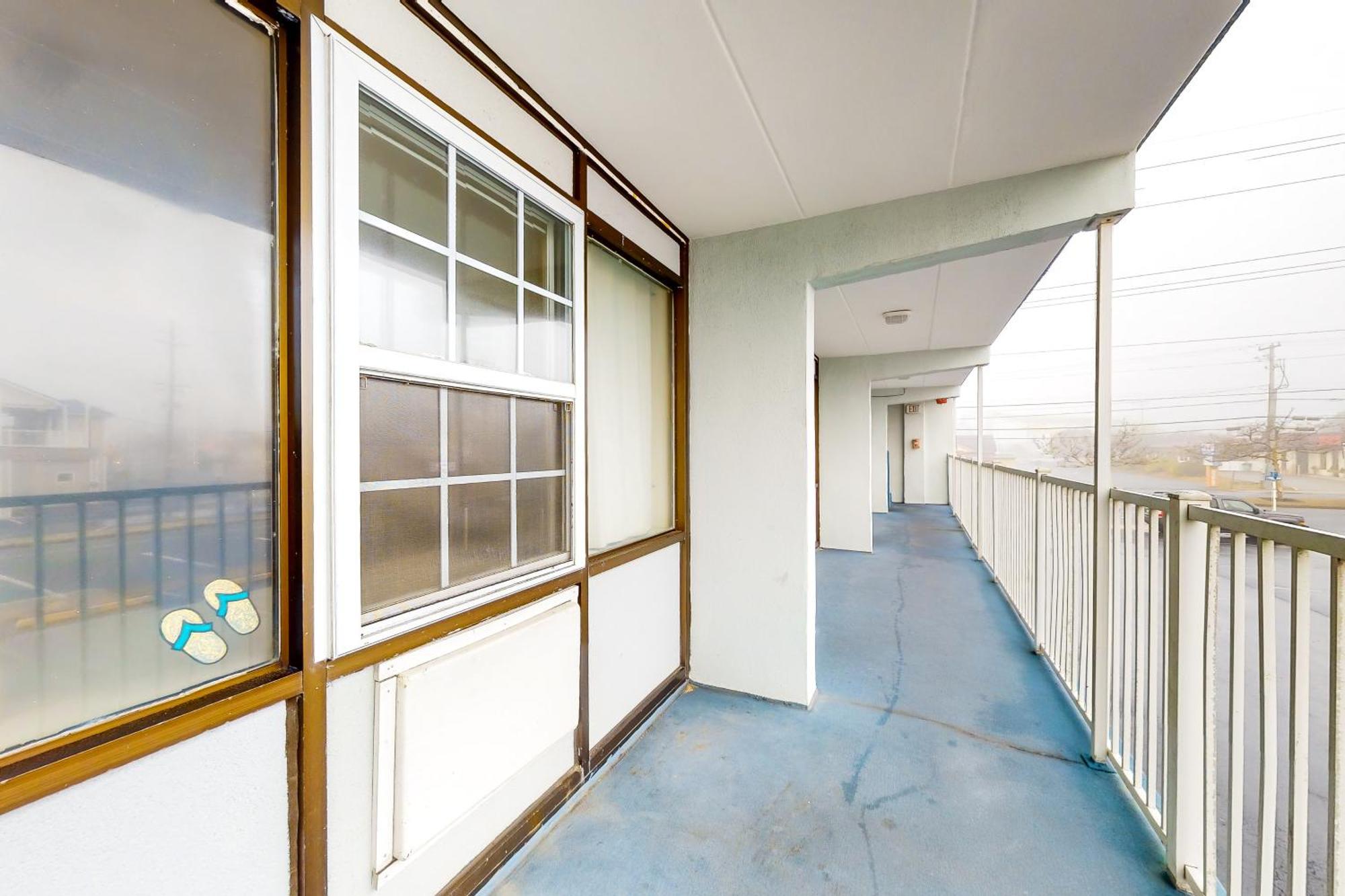 Three Cheers Apartment