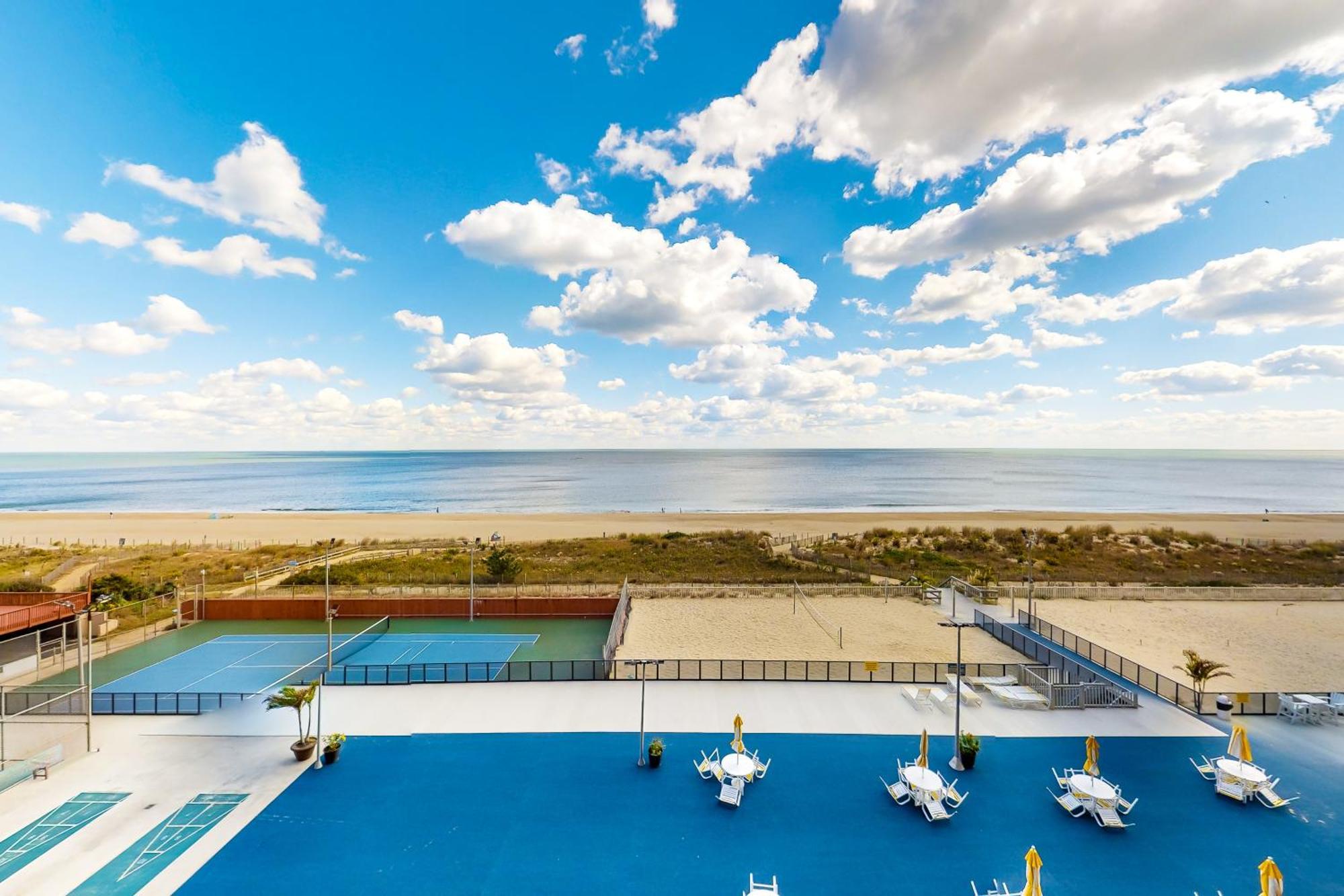 Holiday home Golden Sands 402