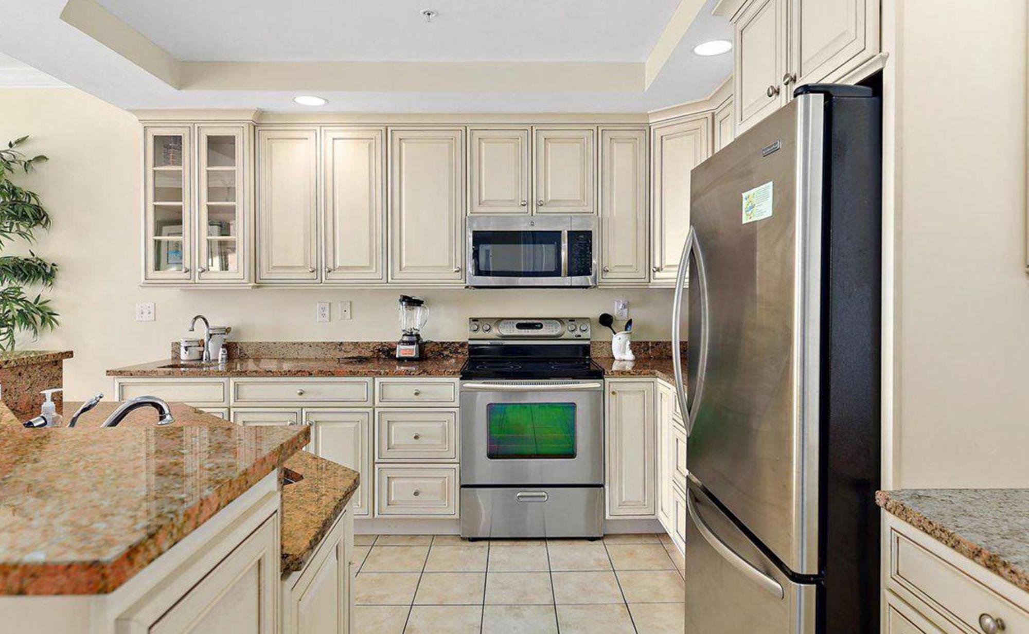 Apartment Belmont Towers 410