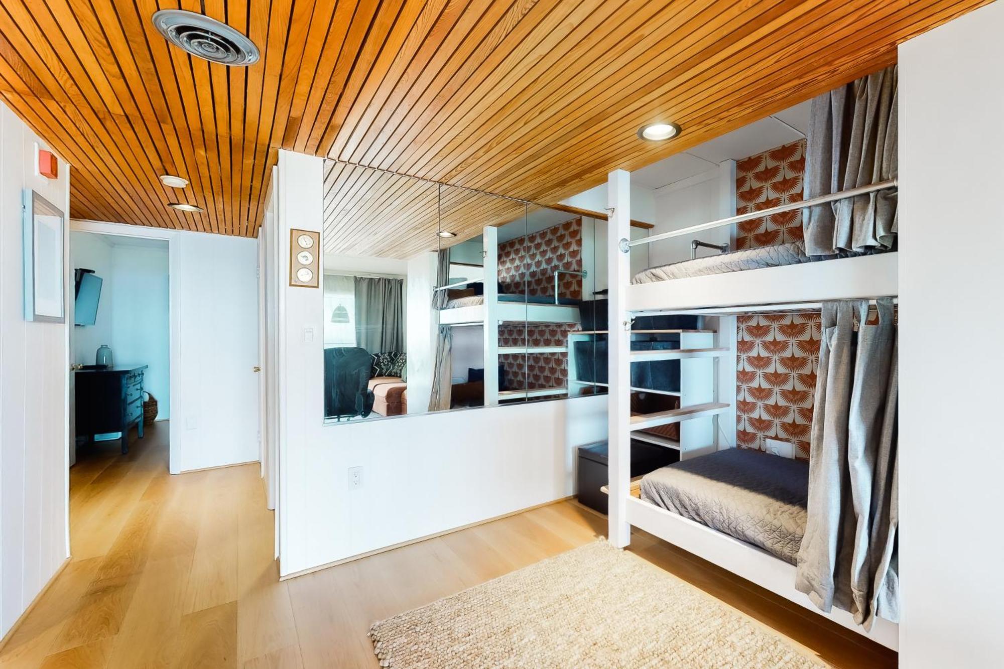Lofts * Ocean City