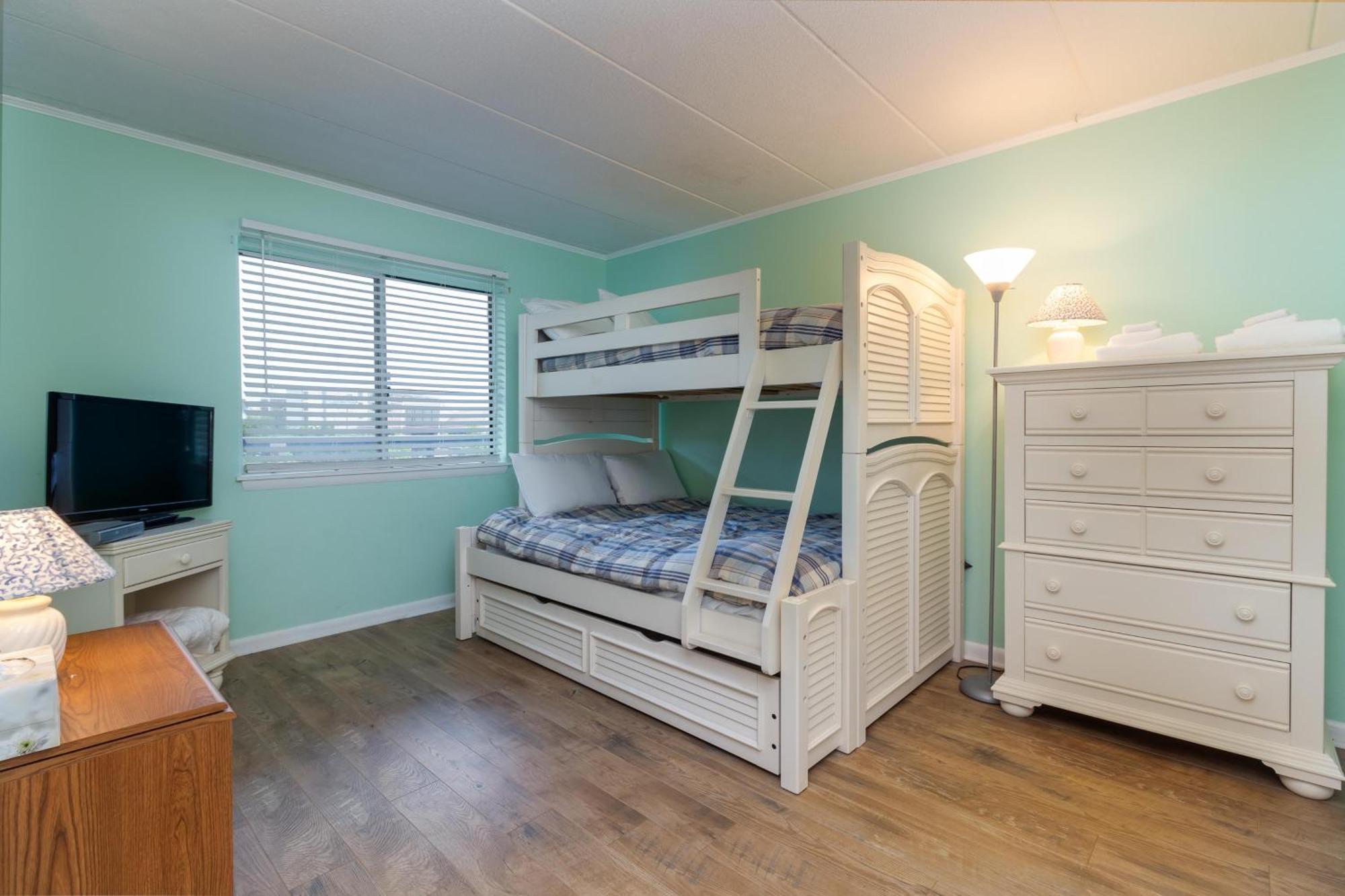 Triton's Trumpet Treat Holiday home