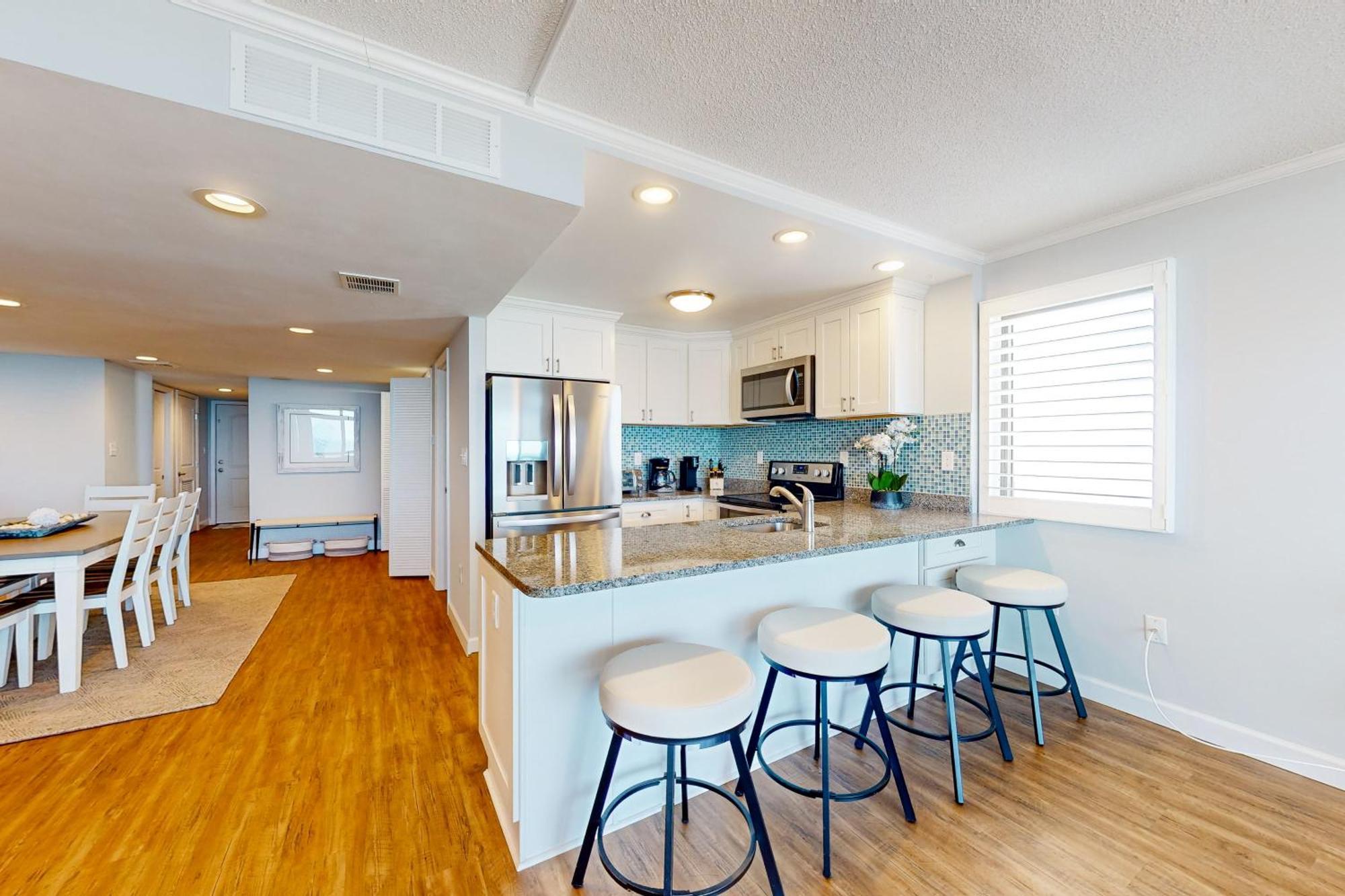 Apartment Fountainhead Towers 1310