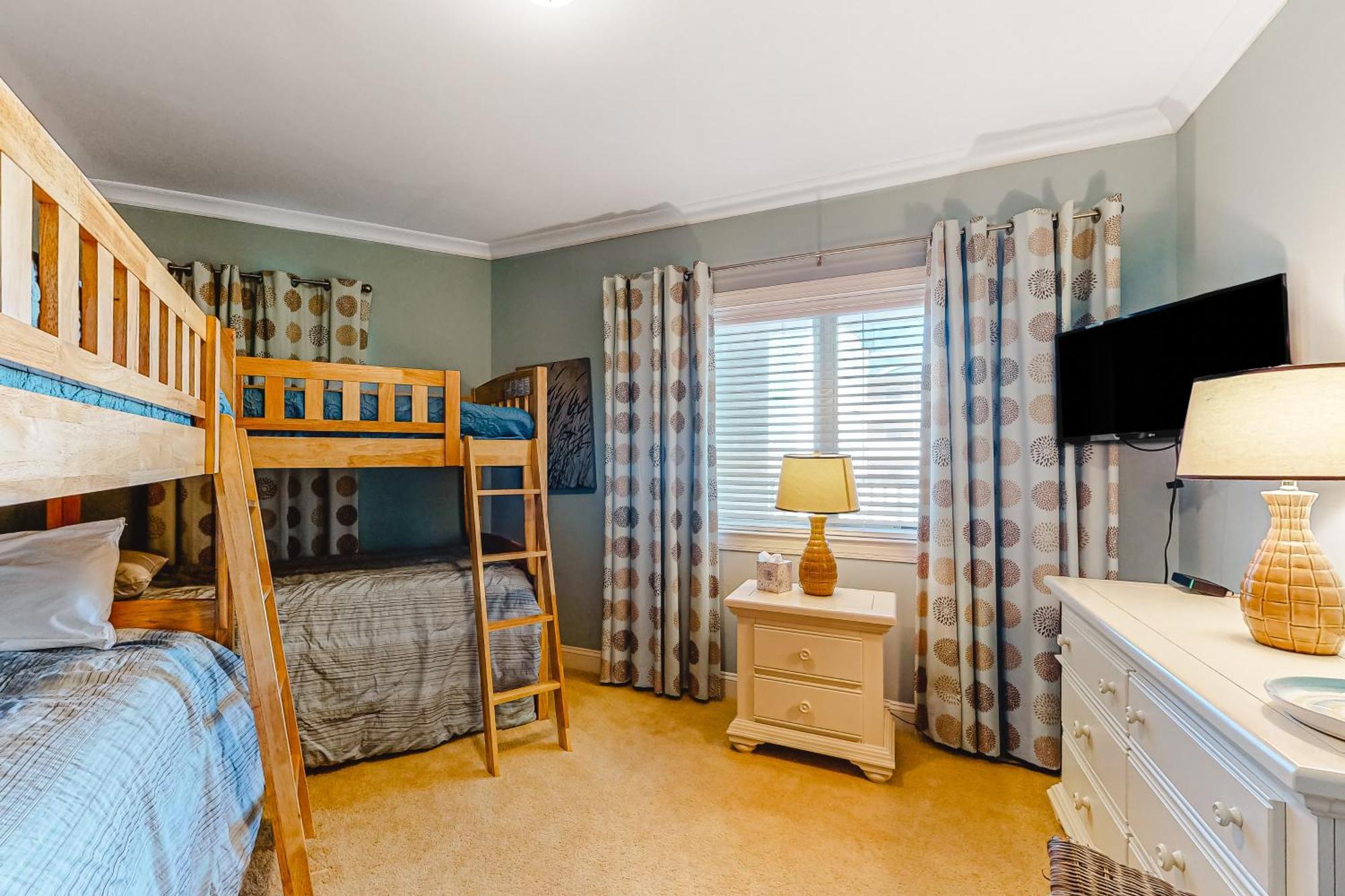 The Meridian Ocean City