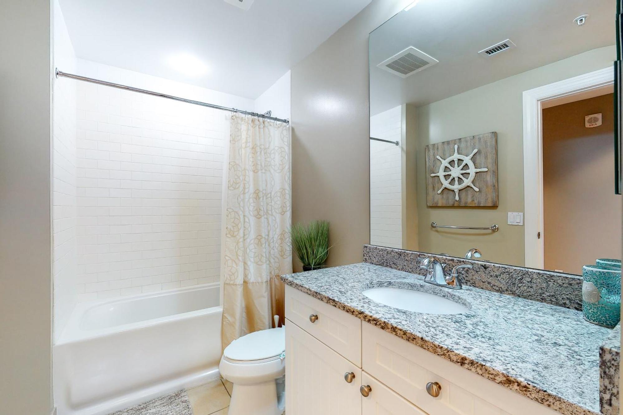 Gateway Grand Ii Apartment