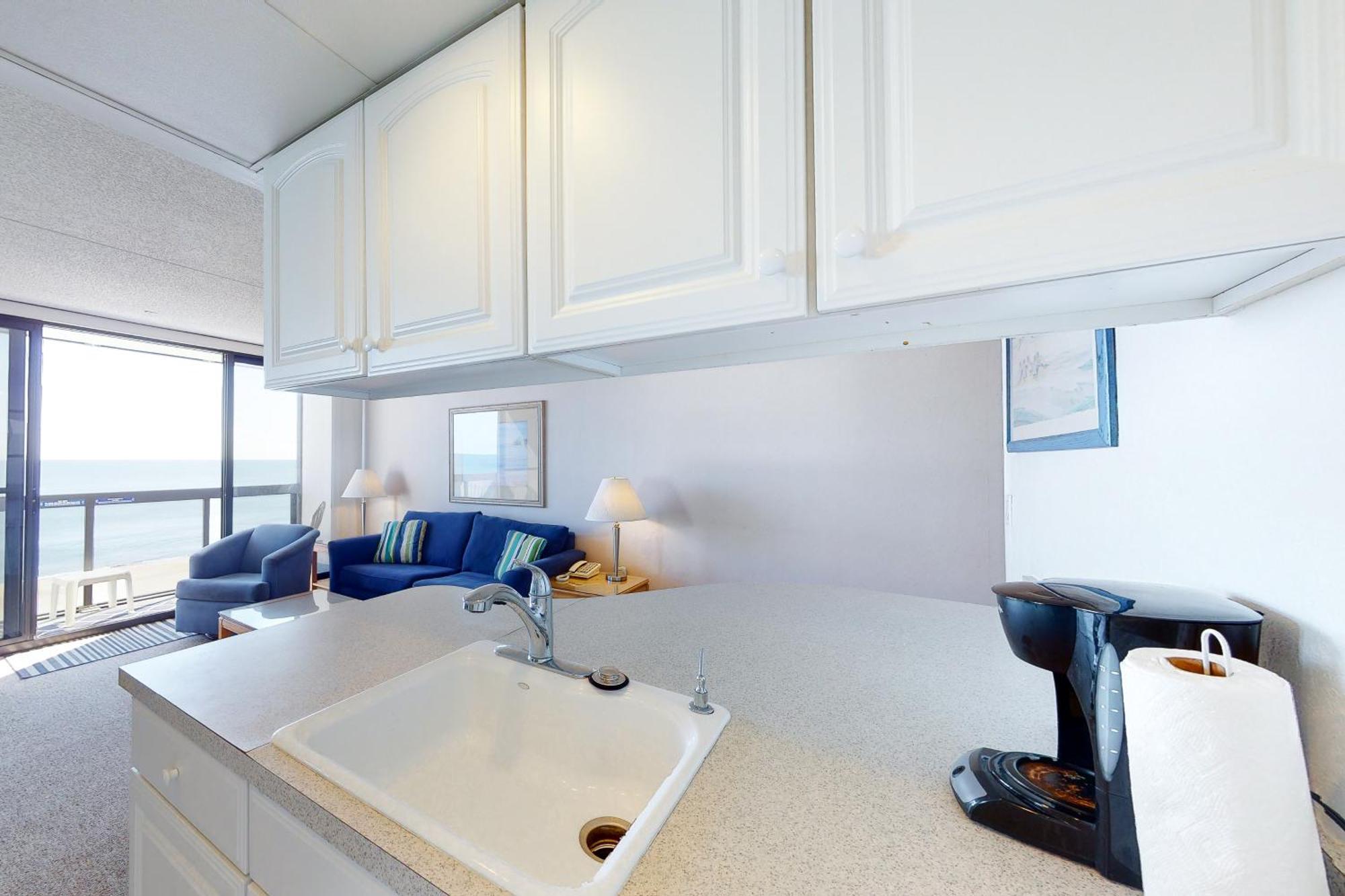 Golden Sands 706