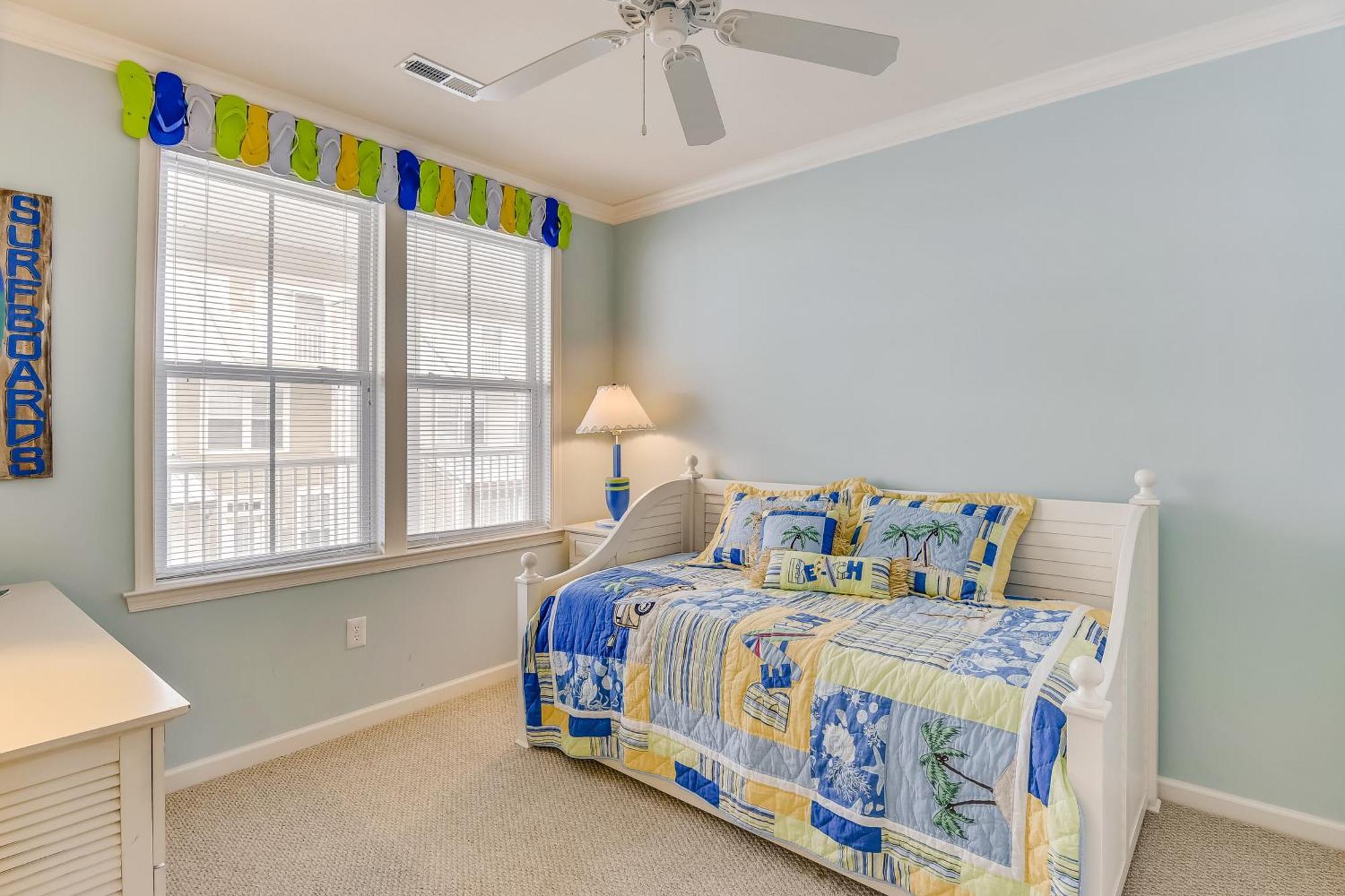 Sunset Island Apartment