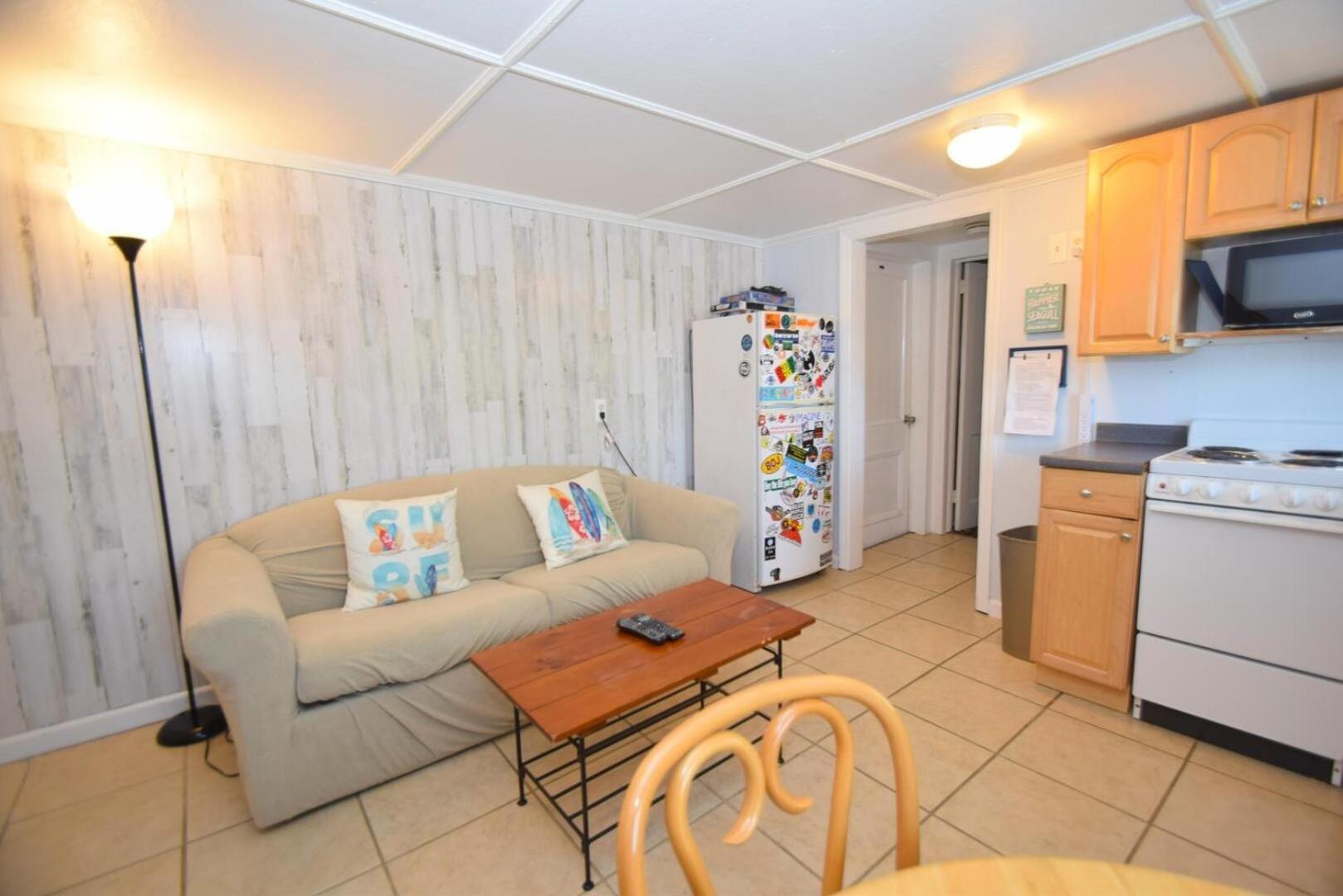 Parrot Bay-key West 43