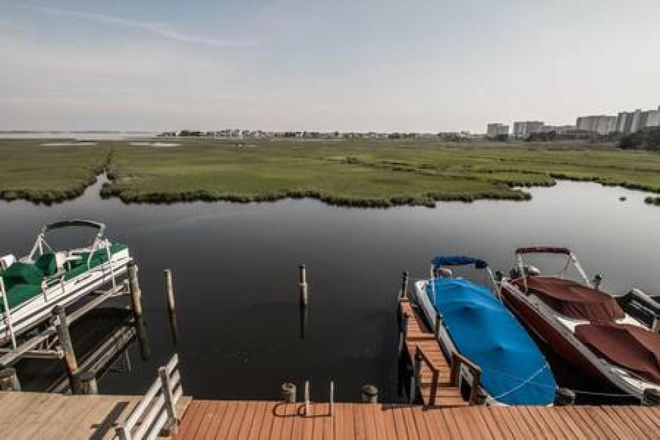 Waterfront 3 Bedroom Townhouse In Ocmd Holiday home Ocean City