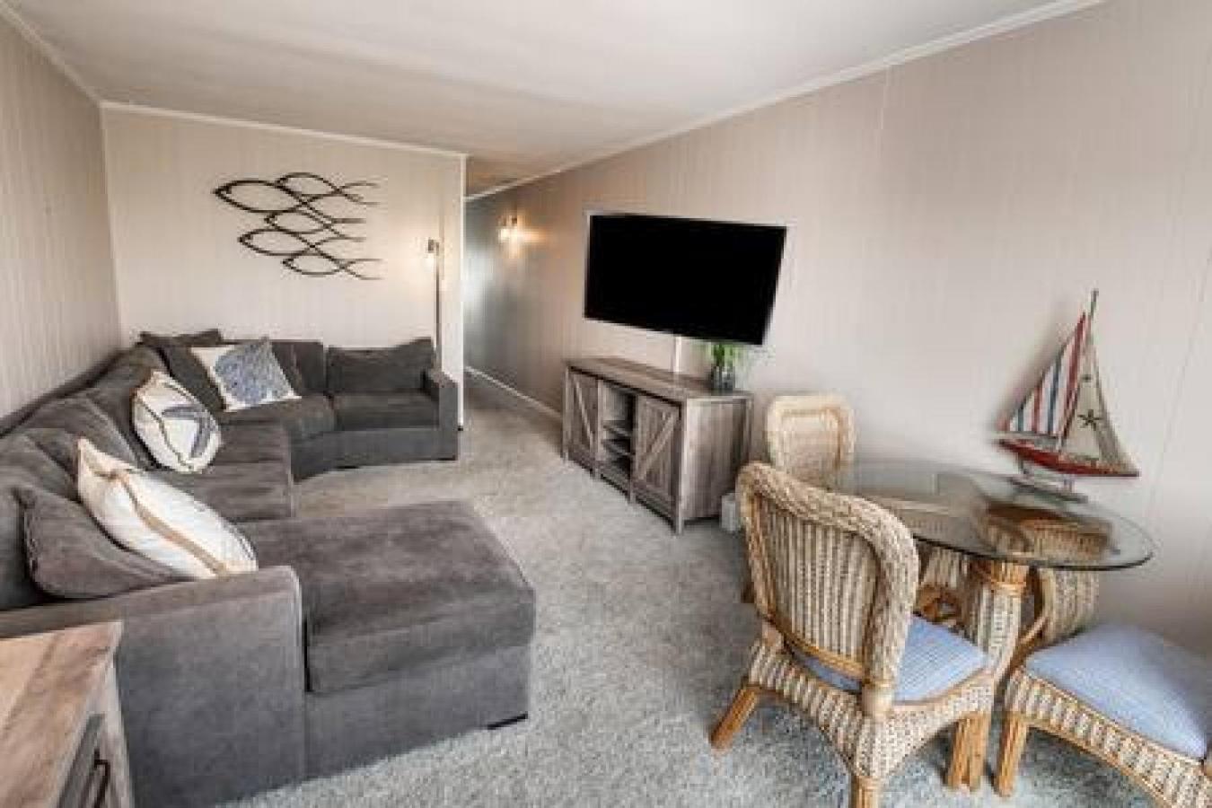 Waterfront 3 Bedroom Townhouse In Ocmd Ocean City