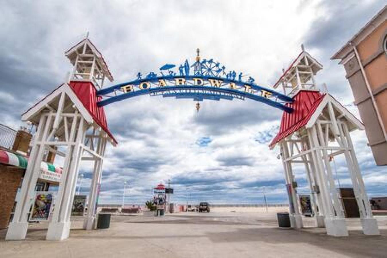 Waterfront 3 Bedroom Townhouse In Ocmd Ocean City