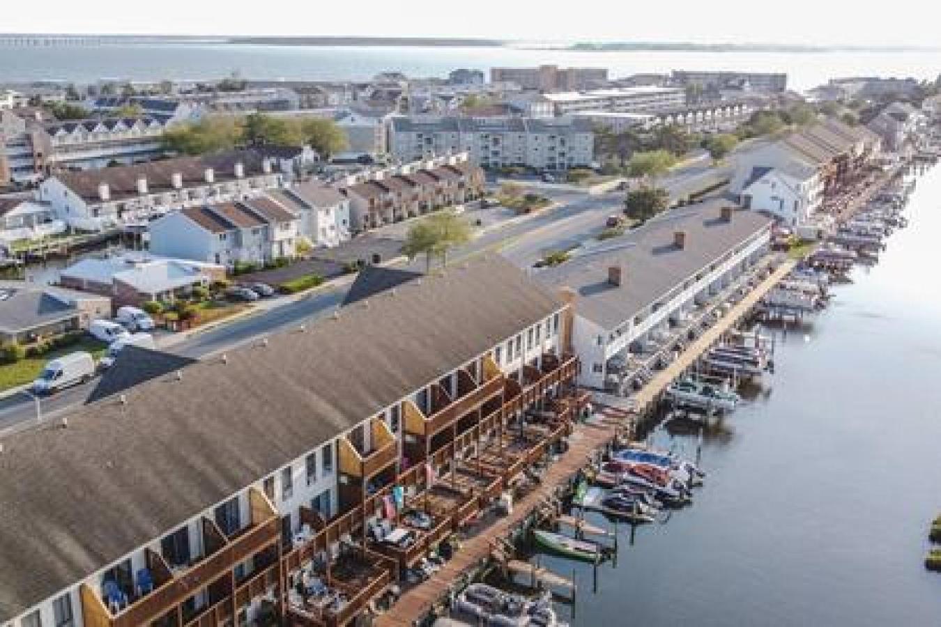 Waterfront 3 Bedroom Townhouse In Ocmd *