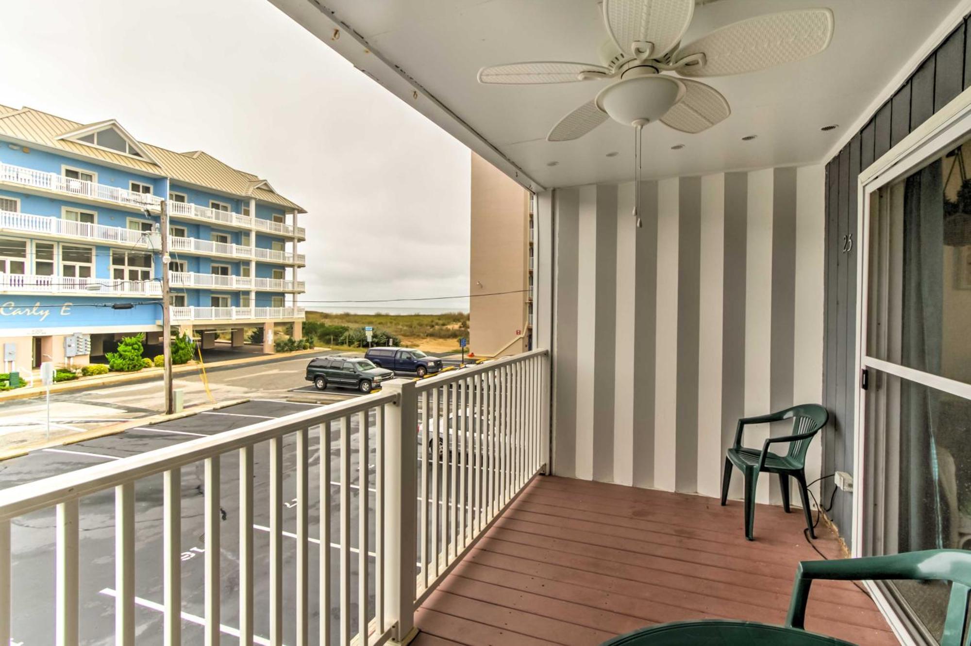 Ocean With Balcony And Ocean Views! *