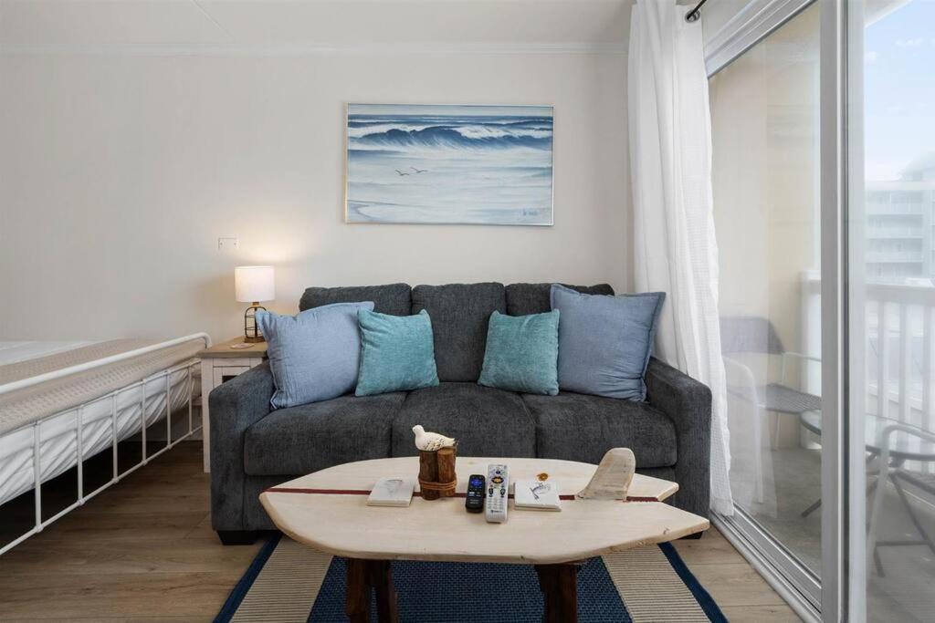 Updated Charming Studio,steps To Beach,outdoor Pool Apartment Ocean City