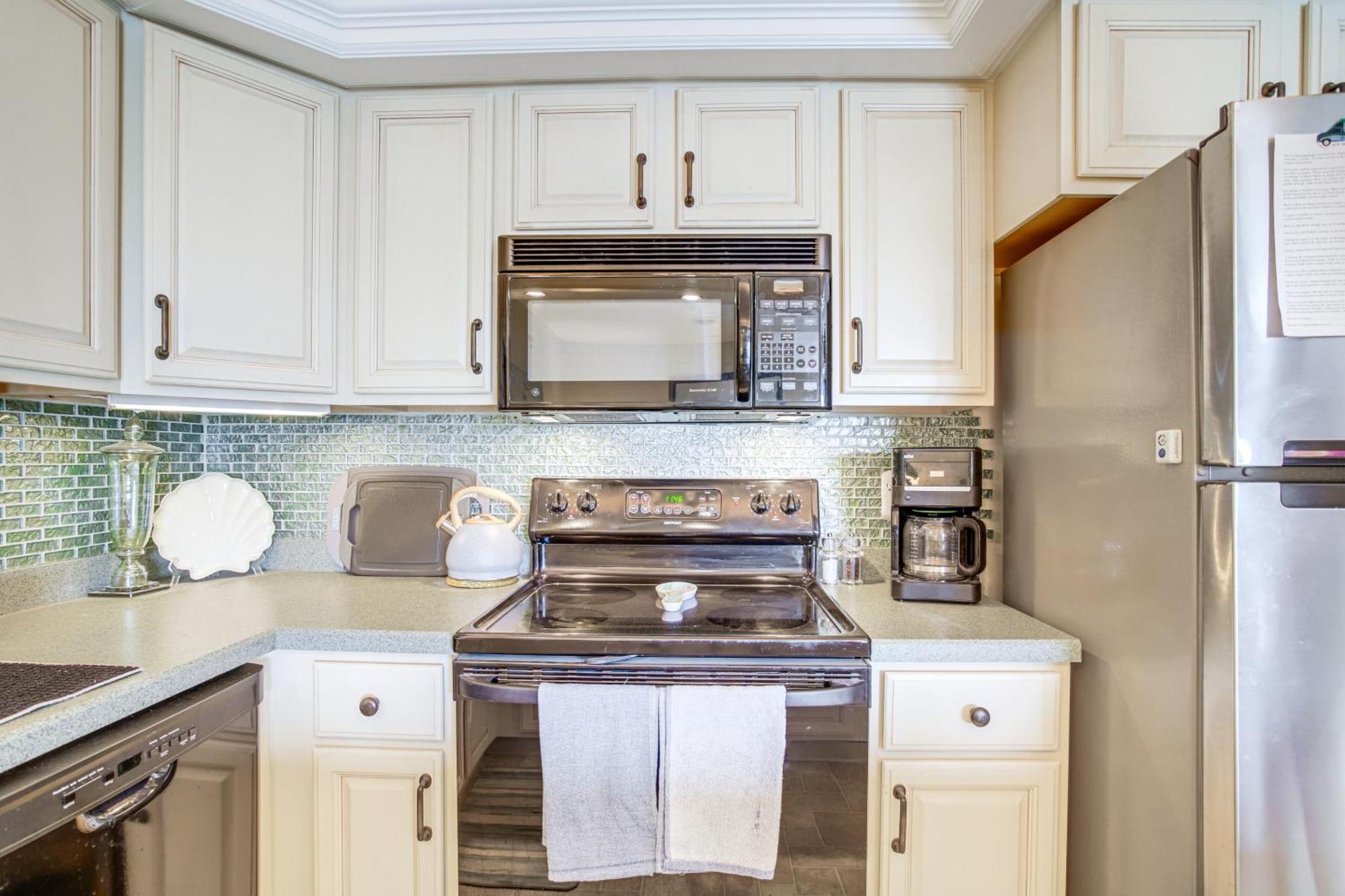 Ocean Getaway, Steps To The Boardwalk! Holiday home
