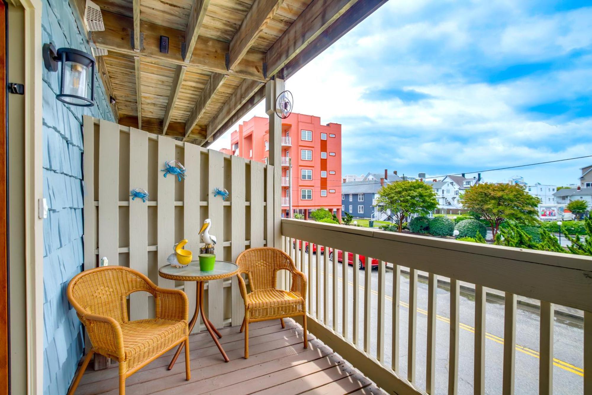 Holiday home Ocean Getaway, Steps To The Boardwalk! *