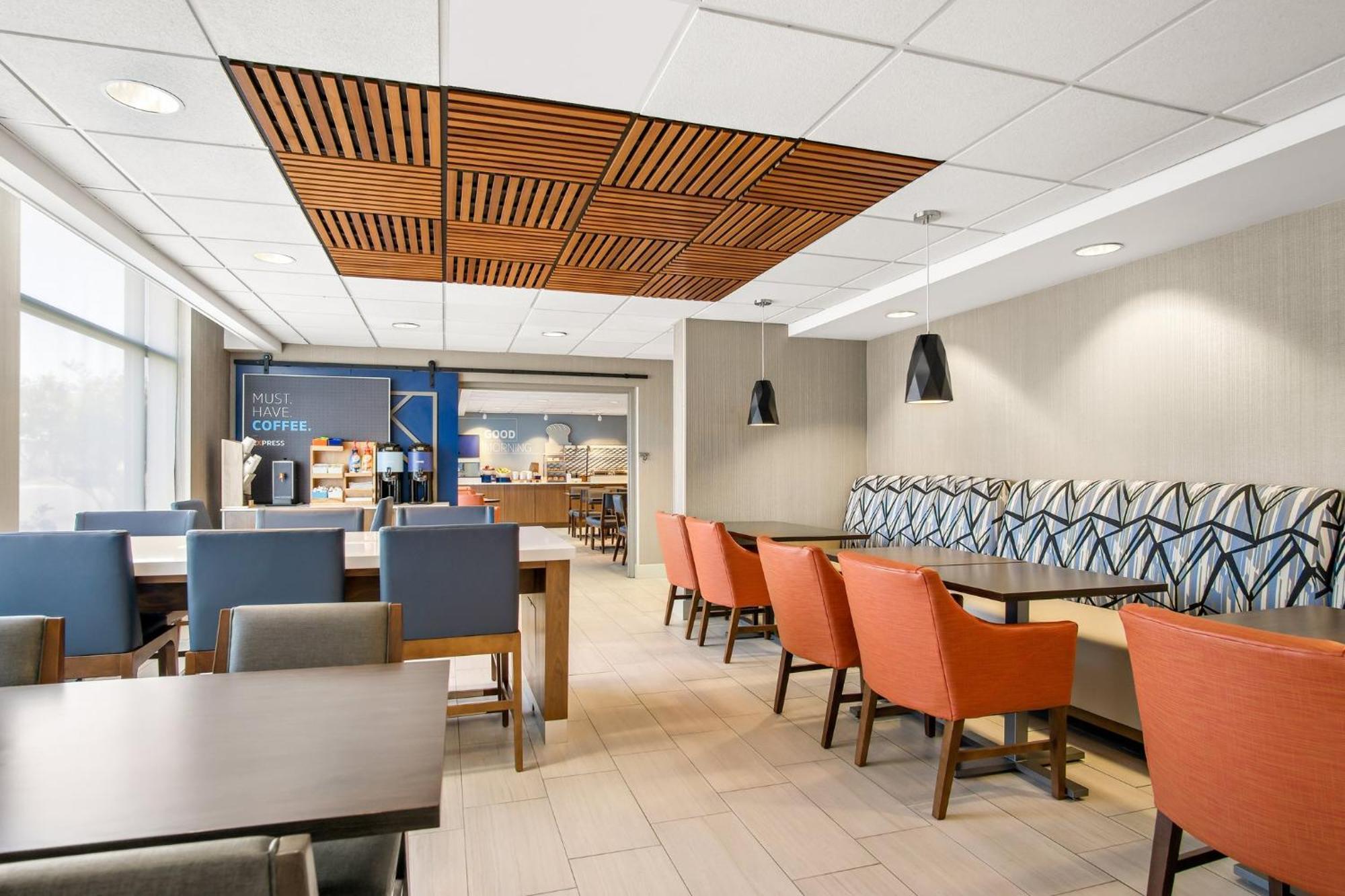 Express & - Ocean By Ihg 3*