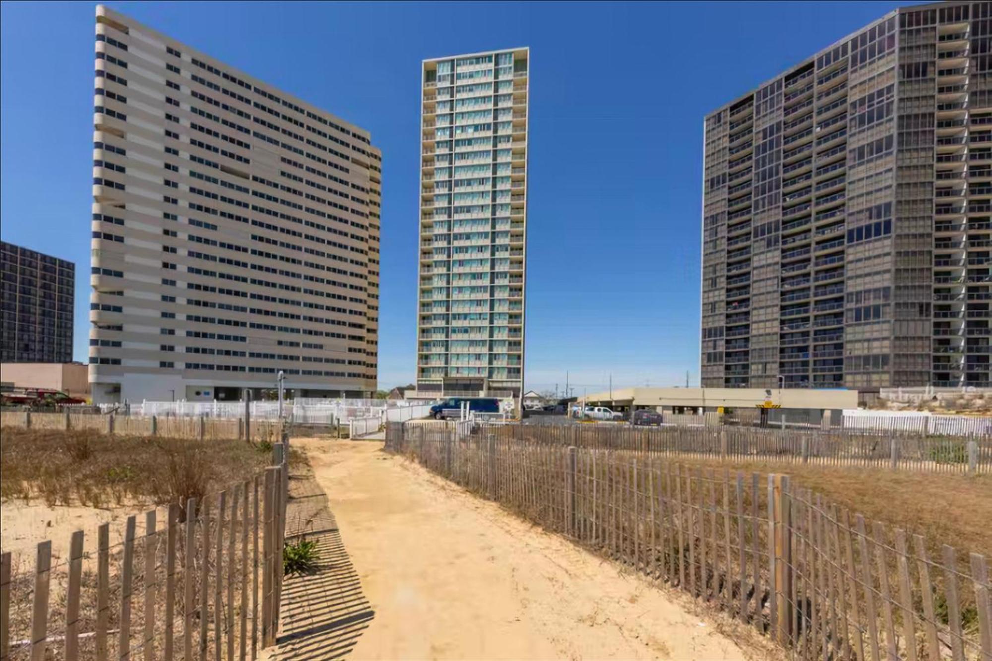 Quay 1002 Ocean City