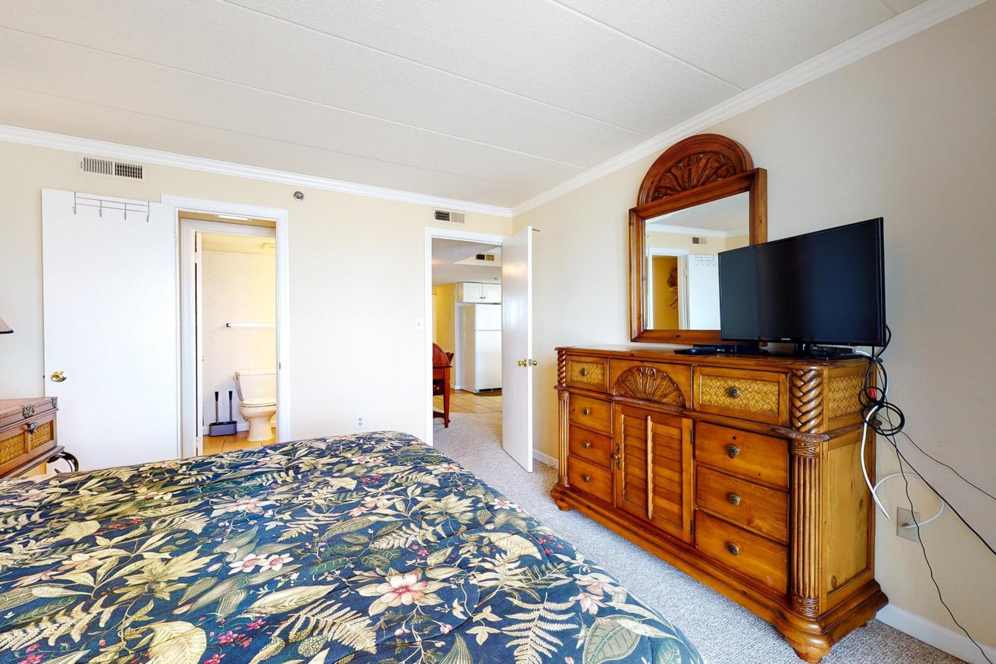 Summer Iv Hotel *