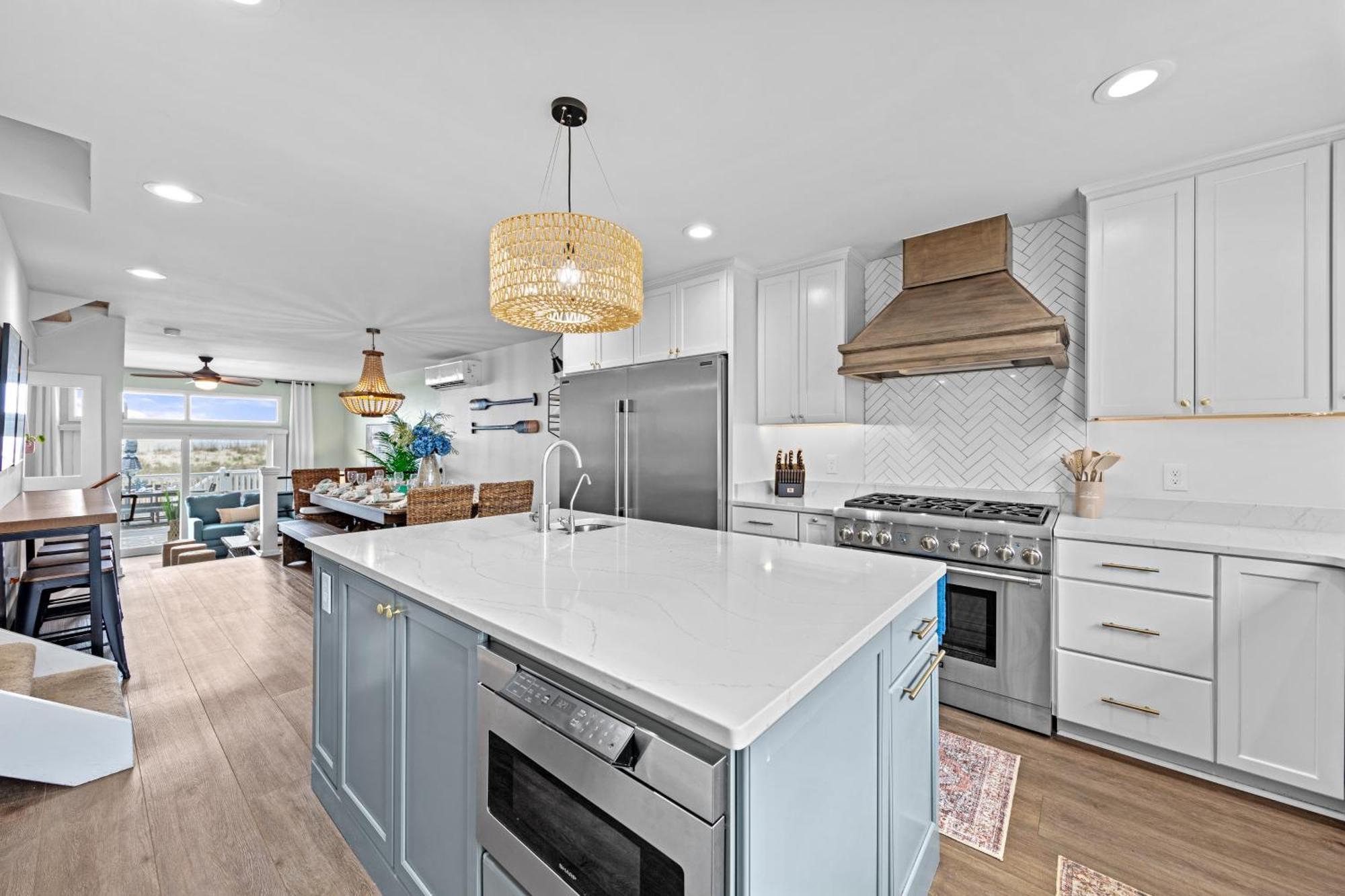 New Oceanfront 4br 4ba Sleeps 20 With Game *