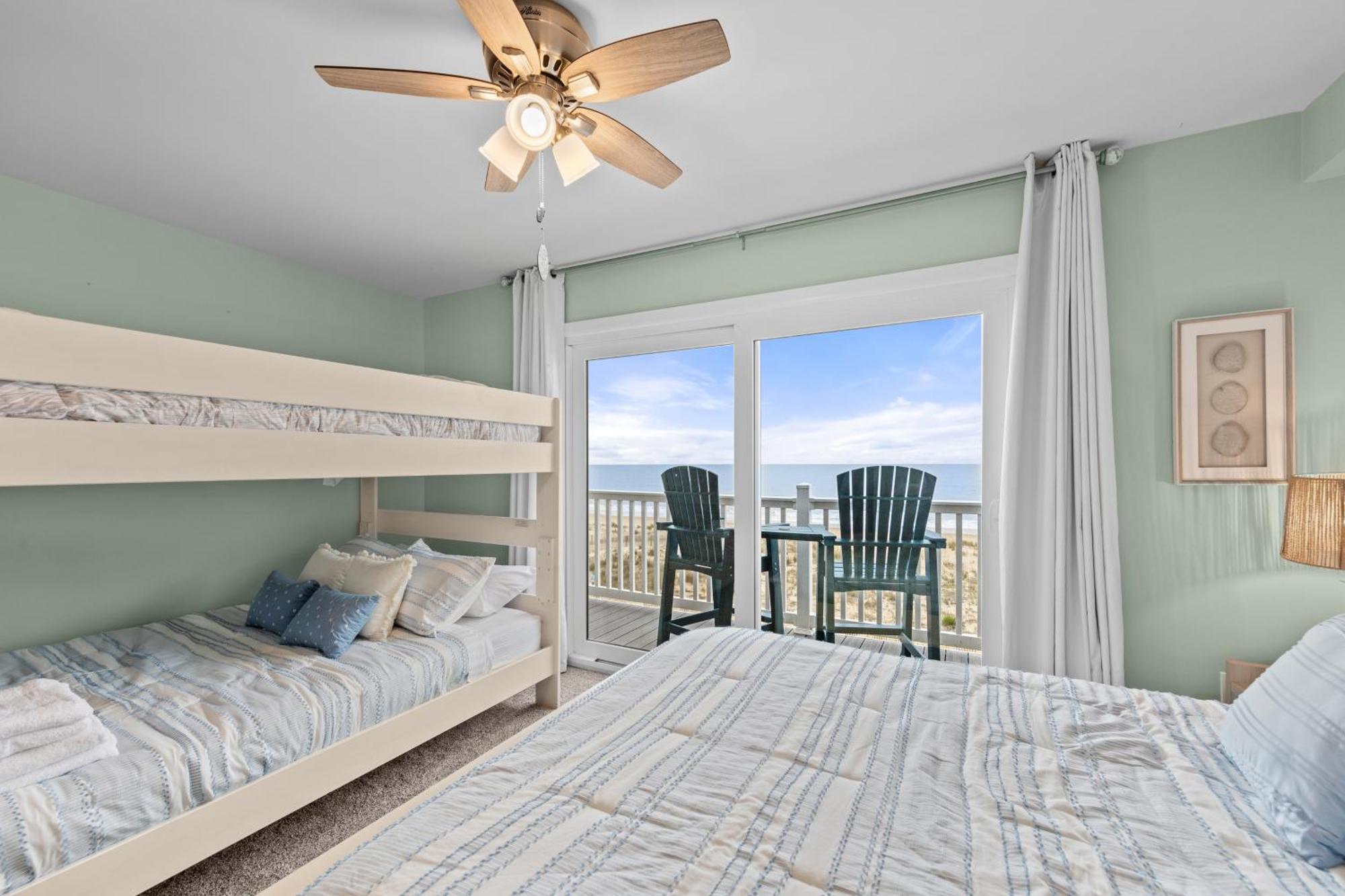 New Oceanfront 4br 4ba Sleeps 20 With Game Holiday home Ocean City