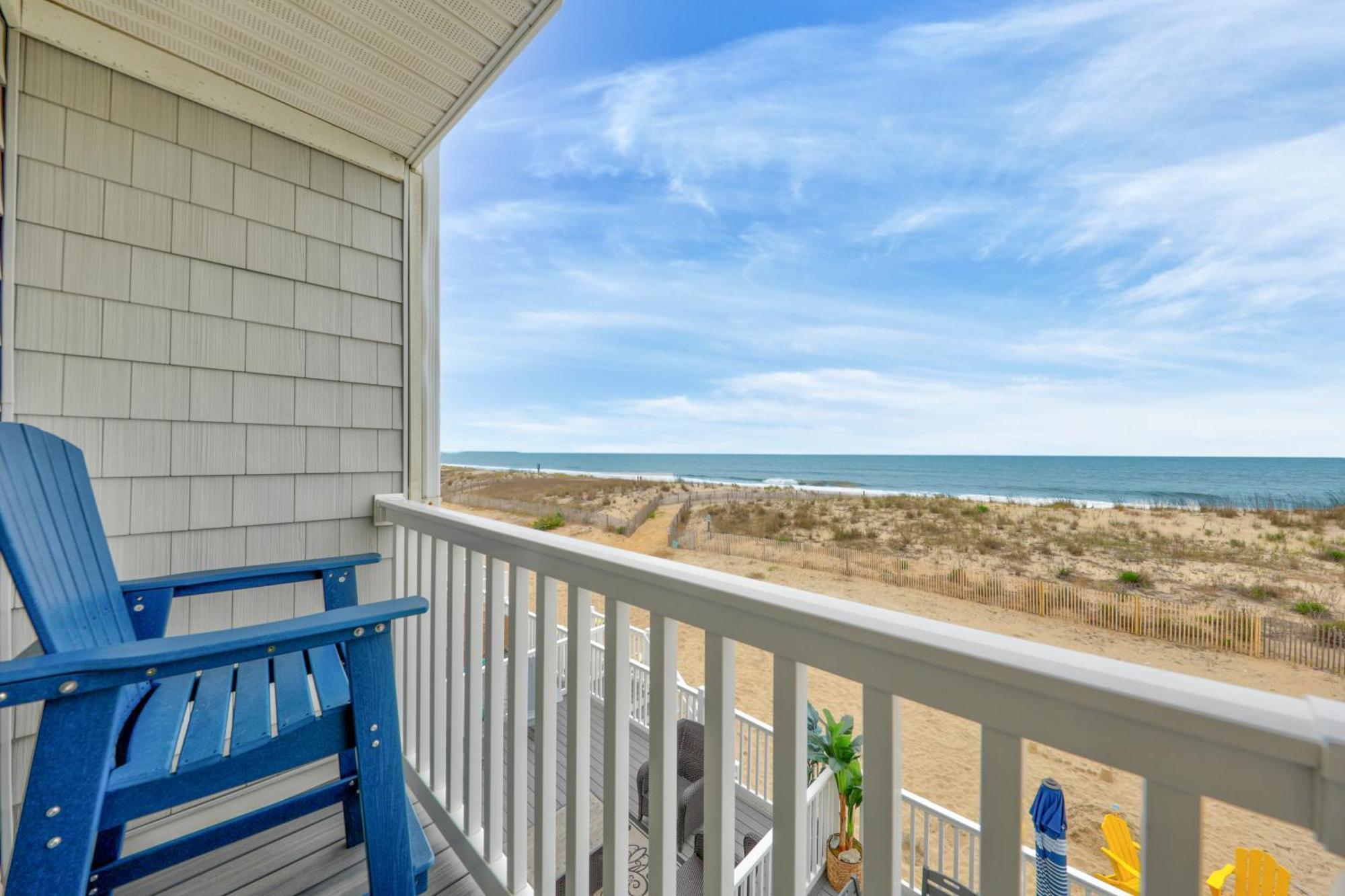 New Oceanfront 4br 4ba Sleeps 20 With Game Holiday home
