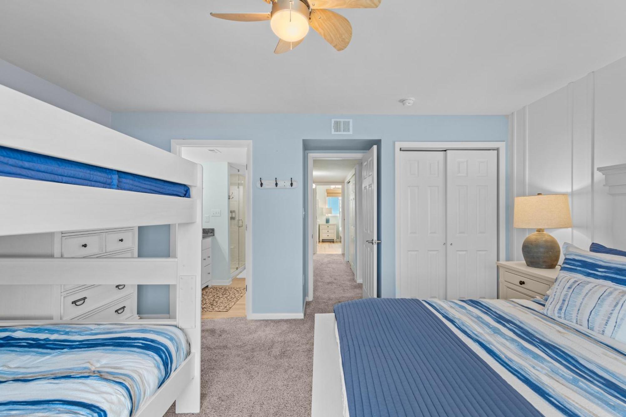 New Oceanfront 4br 4ba Sleeps 20 With Game Holiday home *